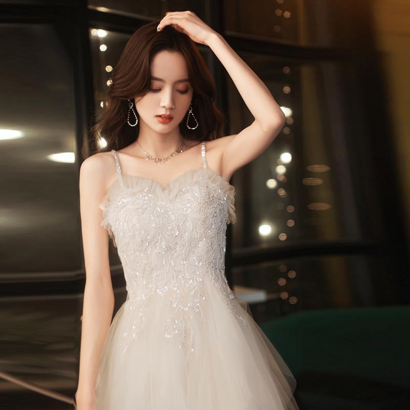 白色晚礼服裙女2025新款气质吊带订婚主持人生日小众成人礼高级感