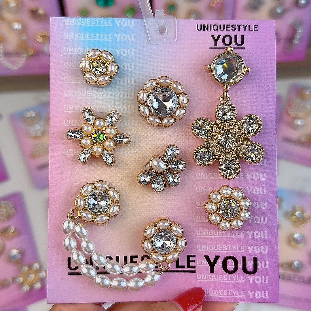 2025夏季新款洞洞鞋鞋花配饰水钻耀石智必星复古沙滩鞋可拆卸鞋扣