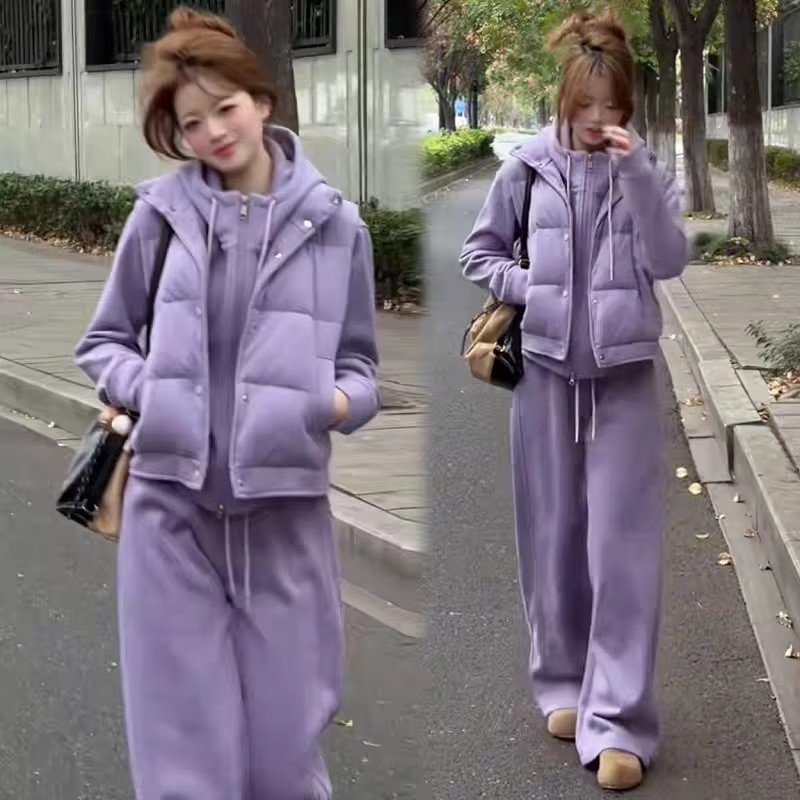 拉夏贝尔时尚套装女秋冬季2025新款马甲加绒连帽卫衣阔腿裤三件套