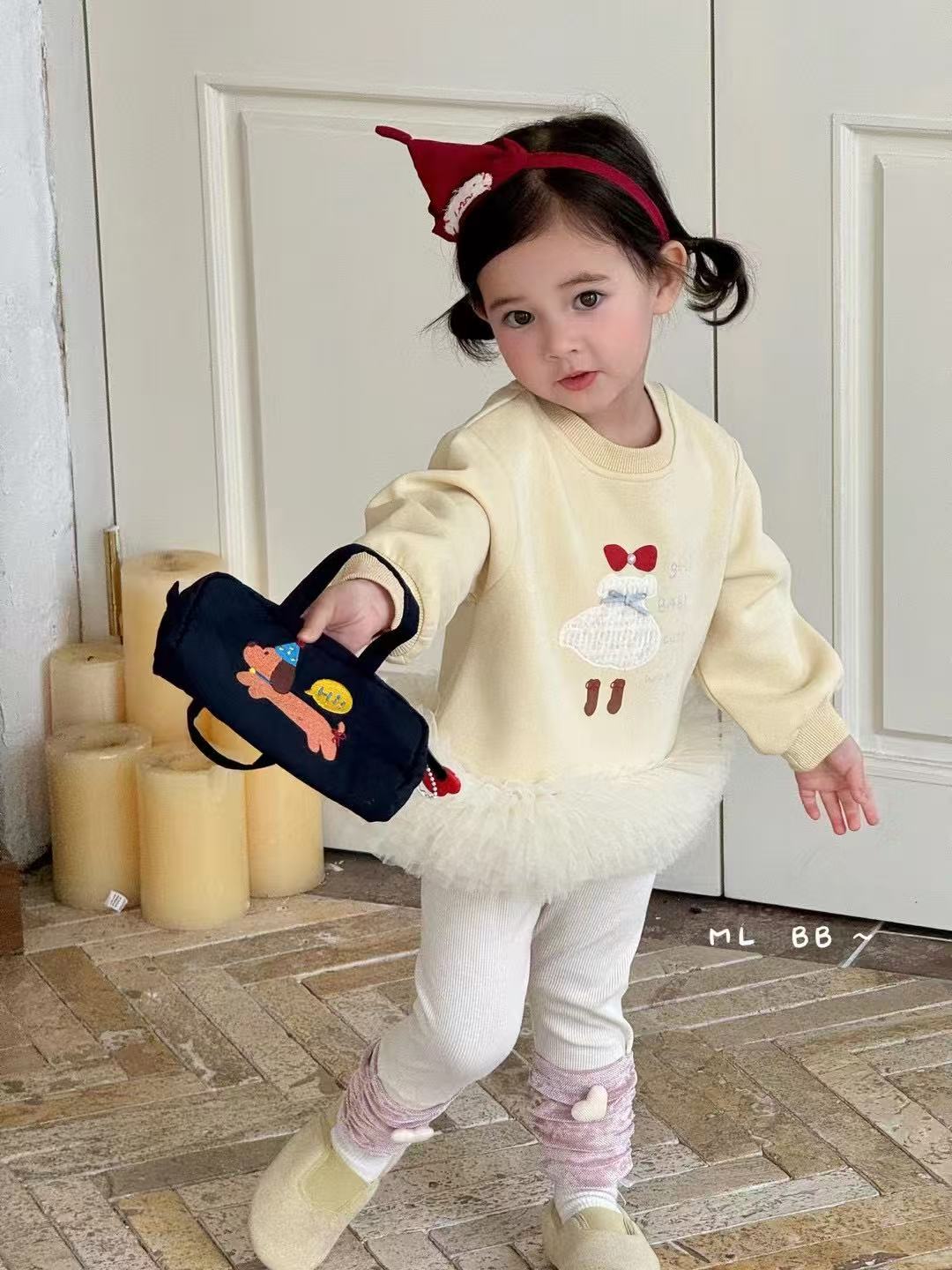 常规套头秋季森系卡通动漫女套装卫衣上衣春秋儿童女童洋气欧美风