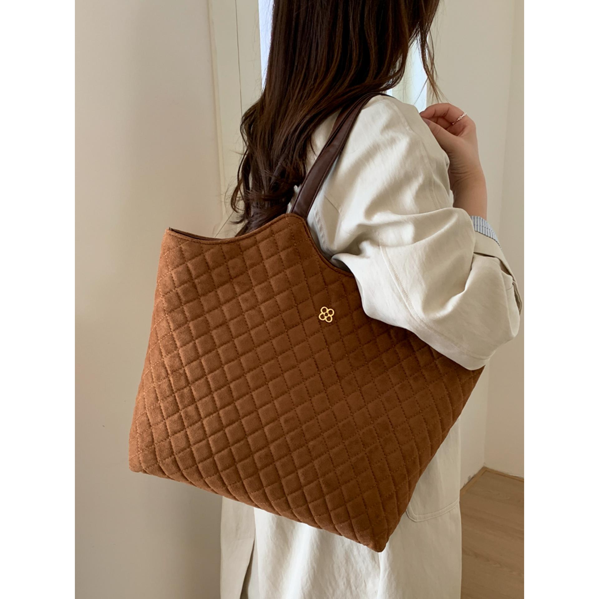 覆古大容量麂皮绒包包女秋冬季时尚菱格绣线托特包通勤单肩手提袋