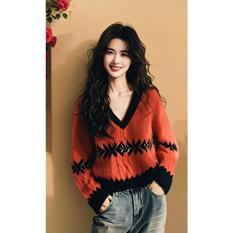 橘黑色v领条纹毛衣女2024年新款冬季慵懒风小个子短款针织衫上衣