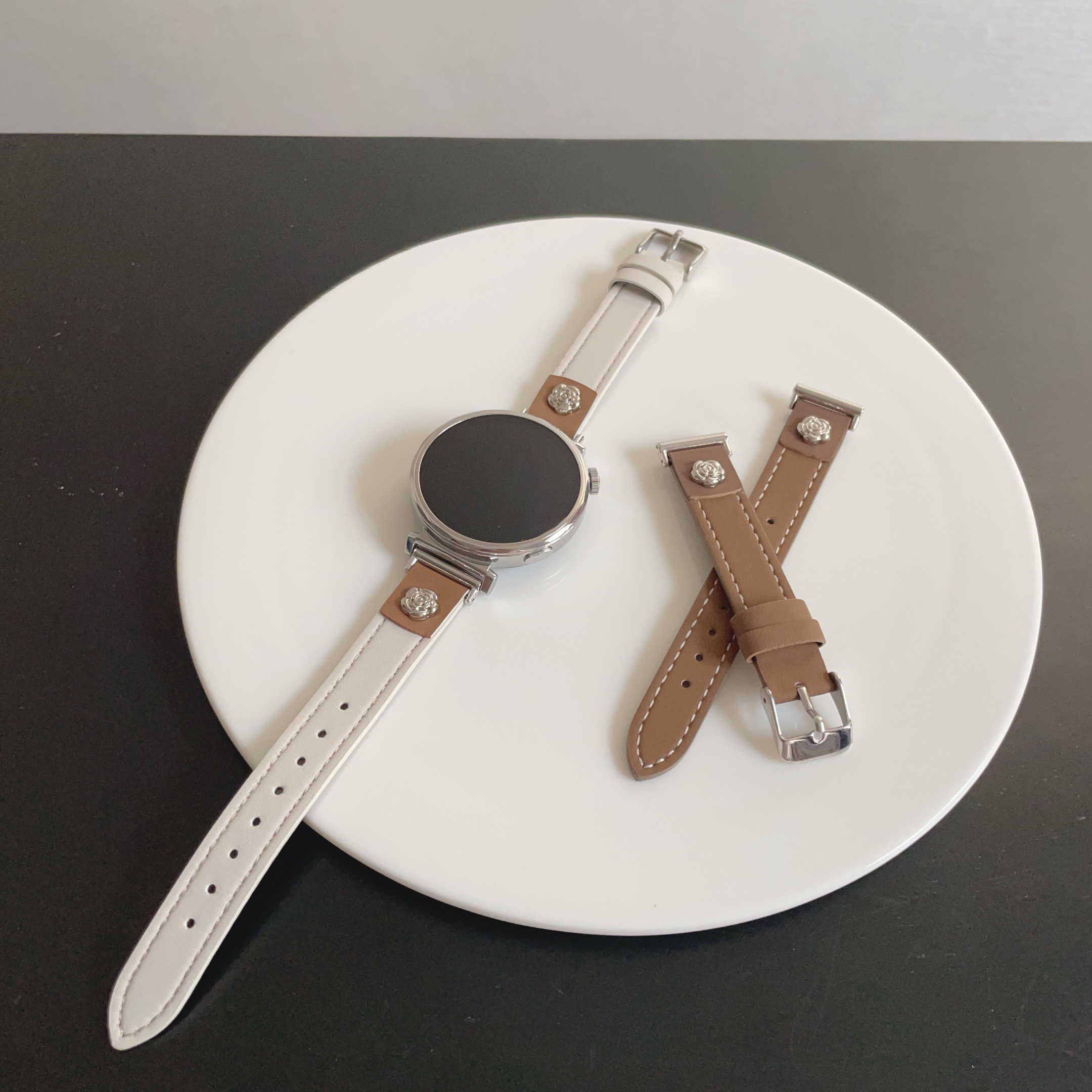 适用于华为gt6手表gt5gt4轻奢山茶花表带小米手表S4等真皮腕带