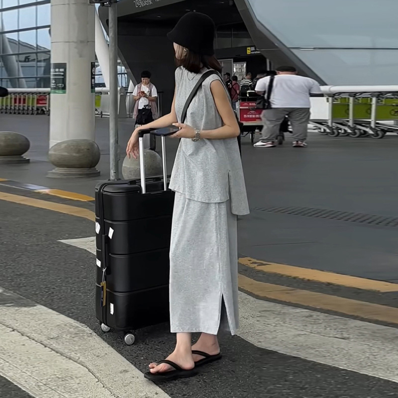 时尚休闲套装夏季新款简约纯色无袖上衣女高腰宽松显瘦百搭半身裙