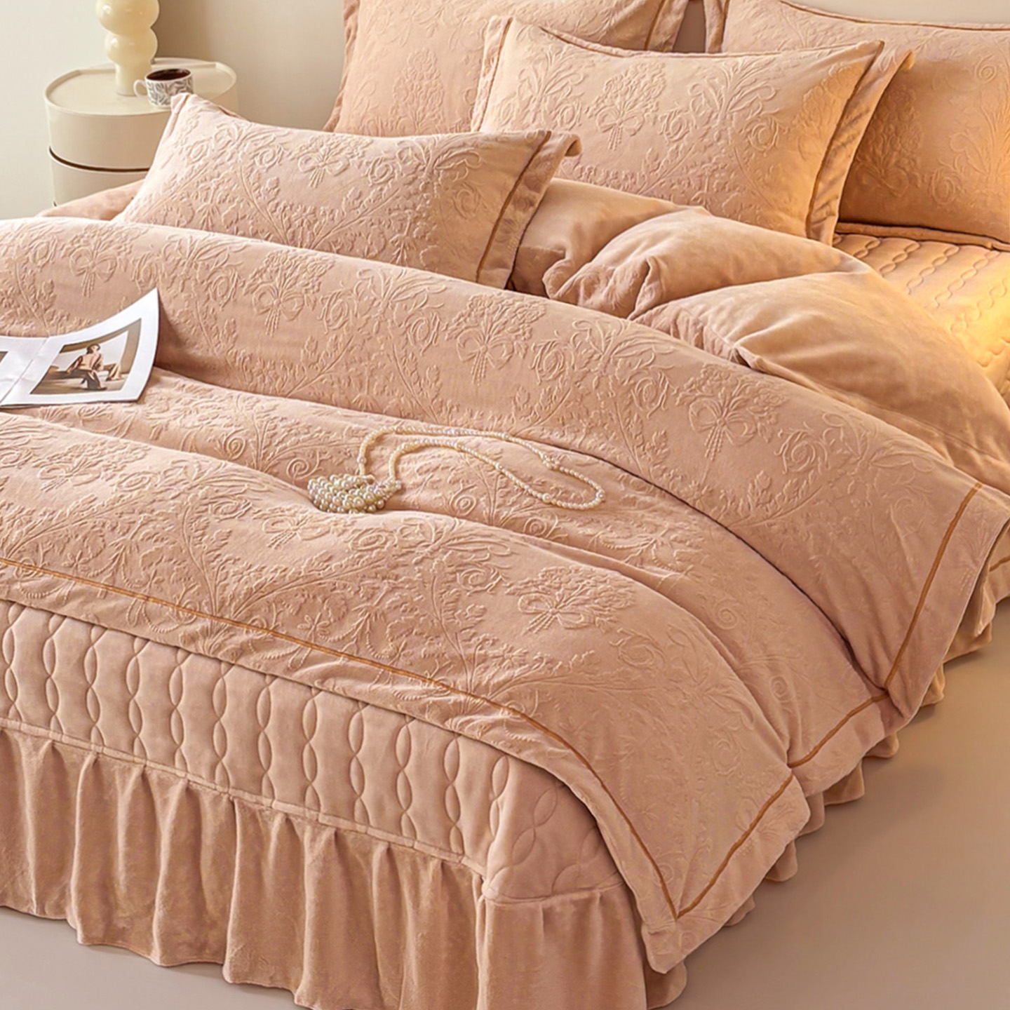 雕花牛奶绒四件套床盖款冬季加厚宝宝绒珊瑚绒被套床单轻奢高级感