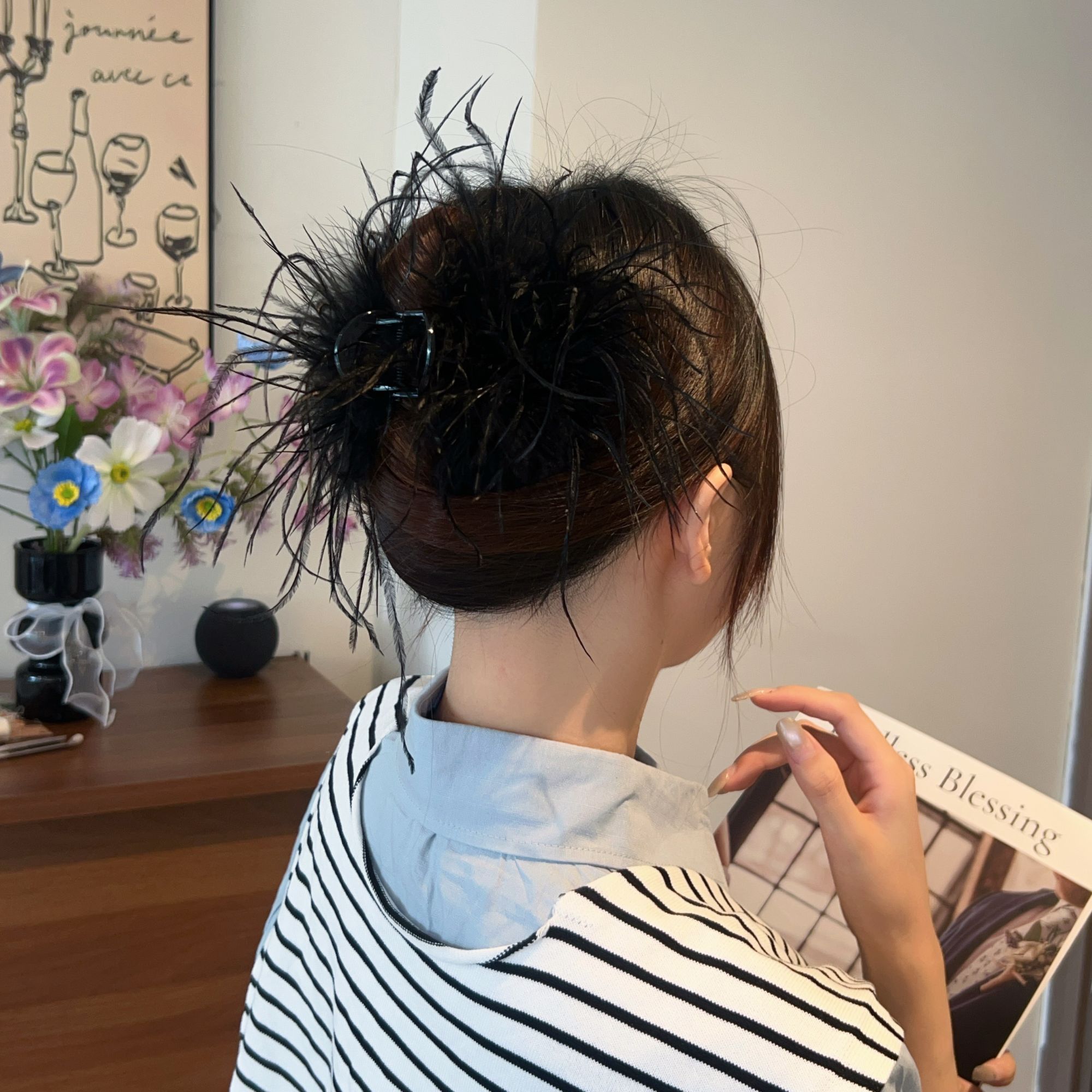 2025新款羽毛抓夹超仙大号鲨鱼加百搭古质发夹小众ins手工夹子