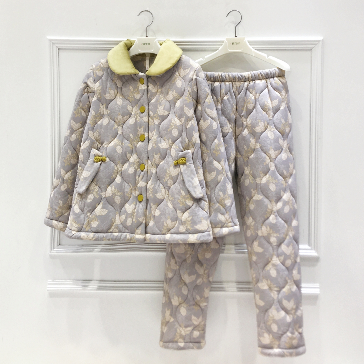 妮可雅夹棉睡衣女2025新款冬季加绒加厚珊瑚绒小清新印碎花家居服