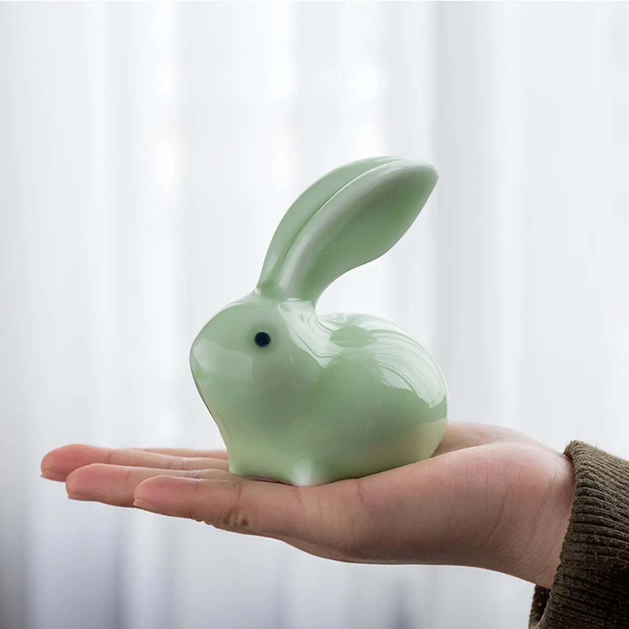 创意可爱兔子摆件陶瓷玉兔工艺品客厅电视酒柜房间家居装饰礼物