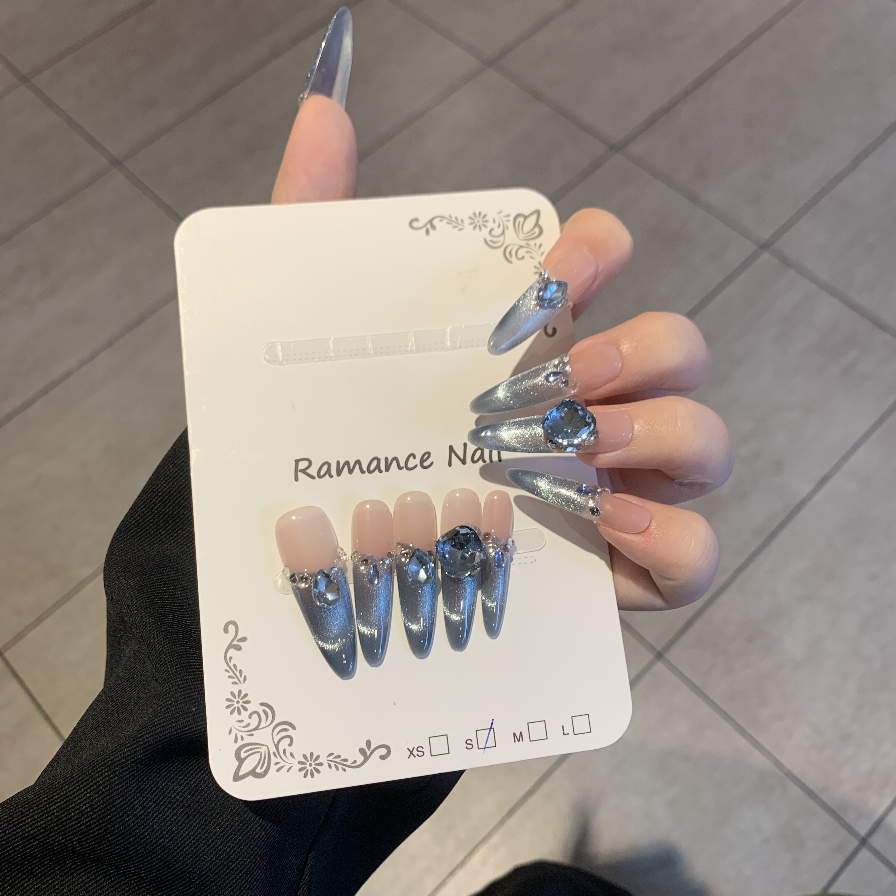 【人鱼眼泪】蓝色爆闪猫眼高级感纯欲千金穿戴甲片爆款日常气质