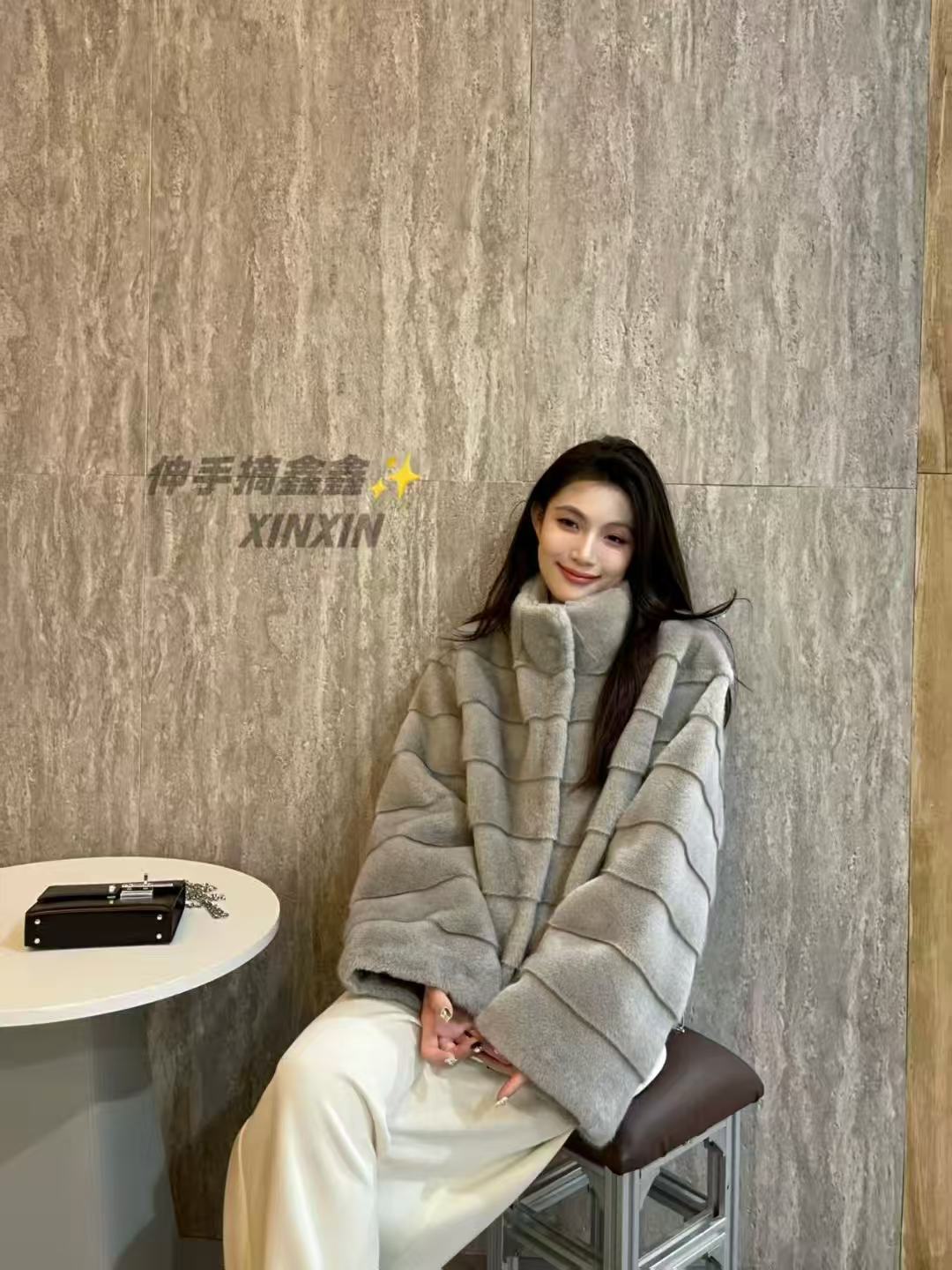 2025年立领法式名媛千金风毛毛短外套百搭秋冬时尚保暖