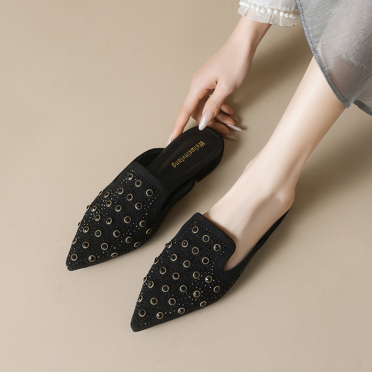 羊皮包头半拖鞋女2025夏季尖头外穿水钻凉拖懒人一脚蹬粗跟穆勒鞋