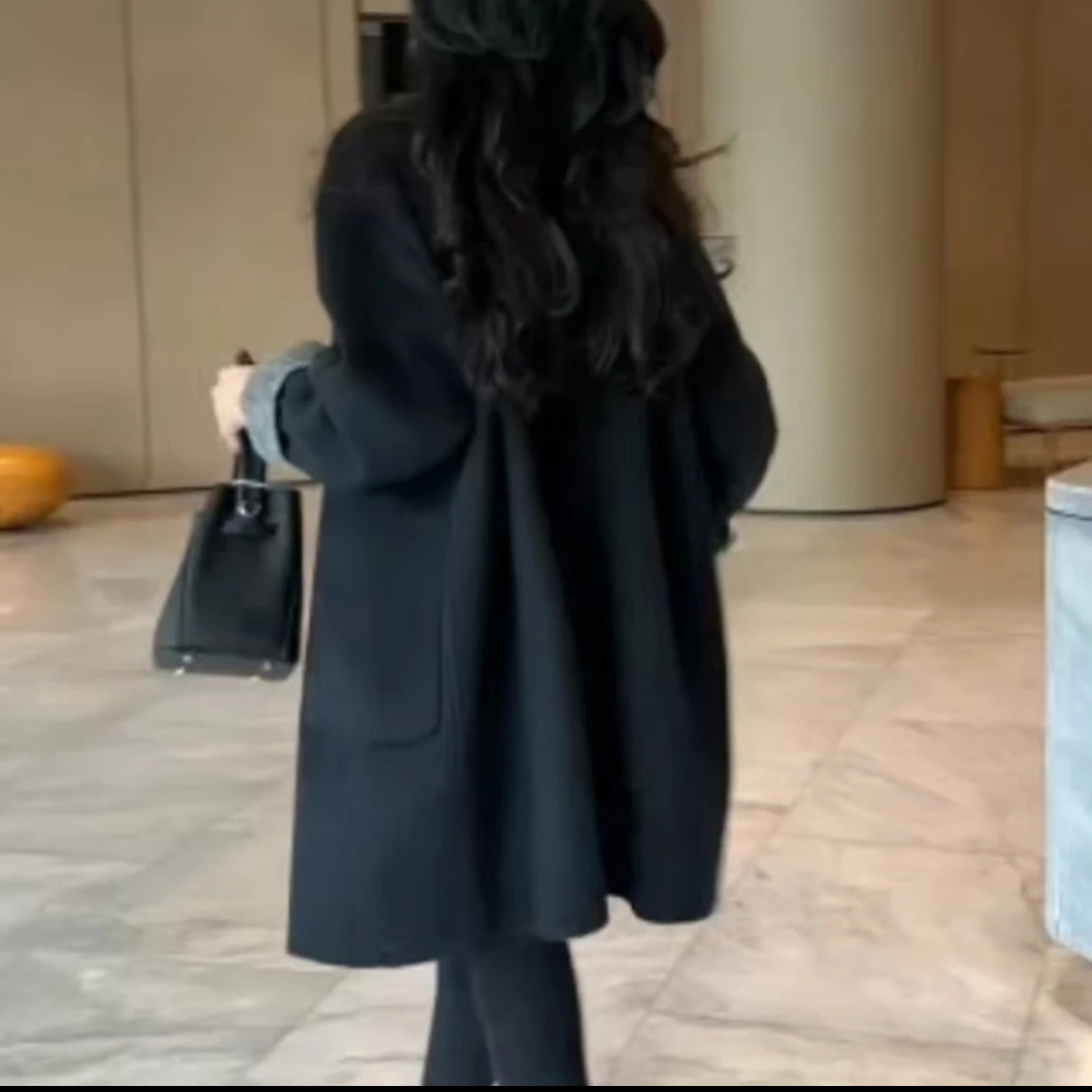 时尚百搭宽松休闲风格新款外套彰显个性魅力