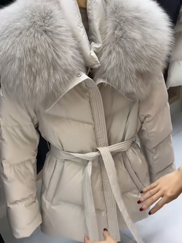 高级感中长款棉服女2025冬季新款韩版收腰显瘦系带保暖大毛领外套