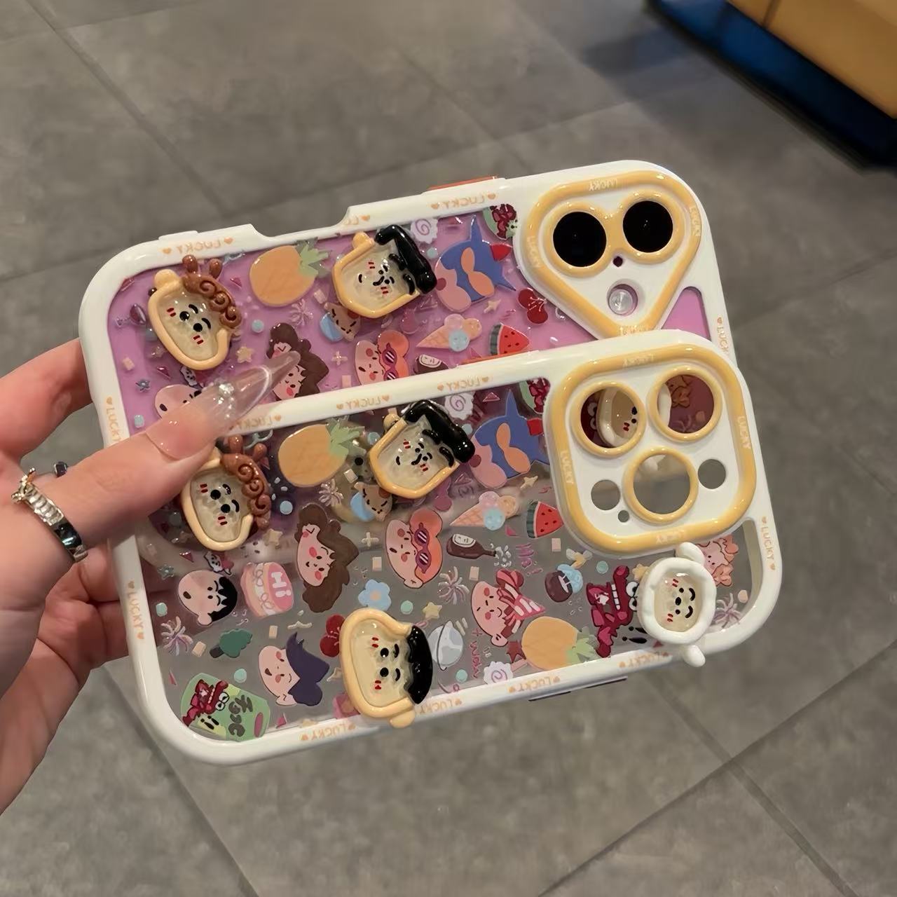 涂鸦菠萝小新贴件适用苹果16promax奶油手机壳华为vivo小米15oppo