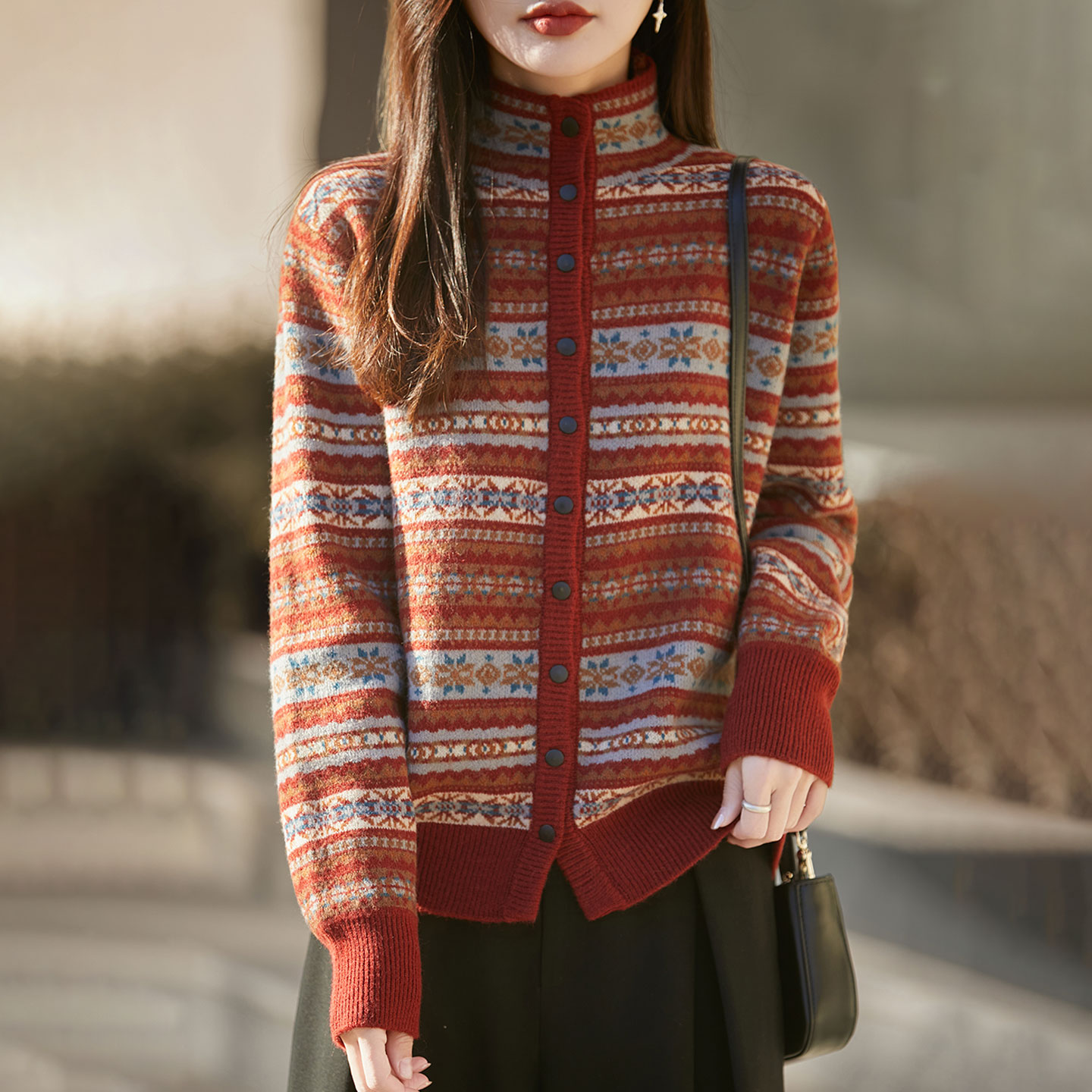 秋冬新款半高领提花羊毛开衫外套女时尚宽松拼色针织显瘦外搭毛衣