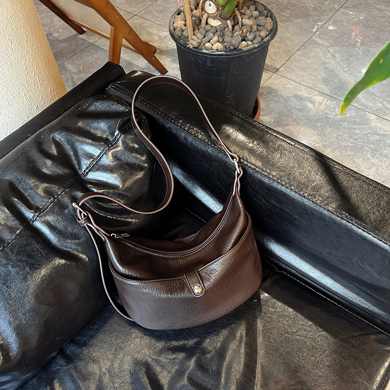 【南来北往】小众百搭休闲简约韩版单肩包潮流腋下包大容量斜挎包女