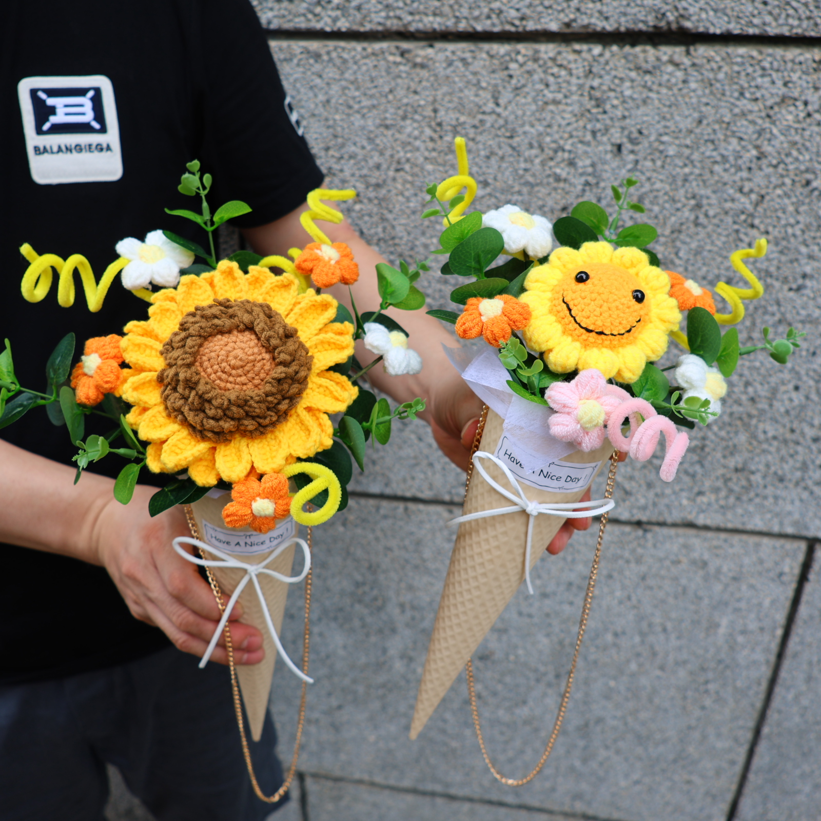 生日礼物情人节创意手工钩织向日葵冰淇淋甜筒花束毕业送女生闺蜜