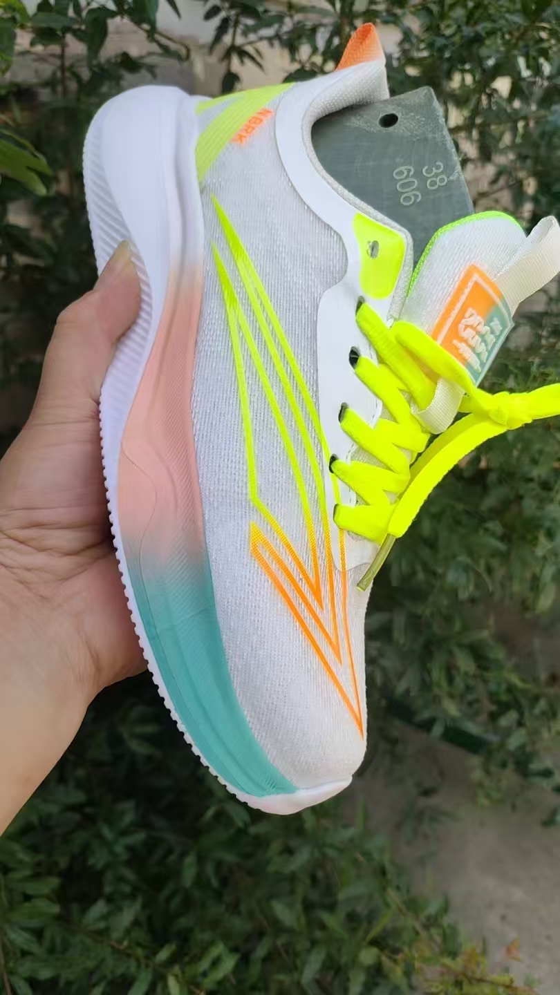 渐变民族风训练鞋系带荧光男鞋潮流时尚休闲鞋车缝线