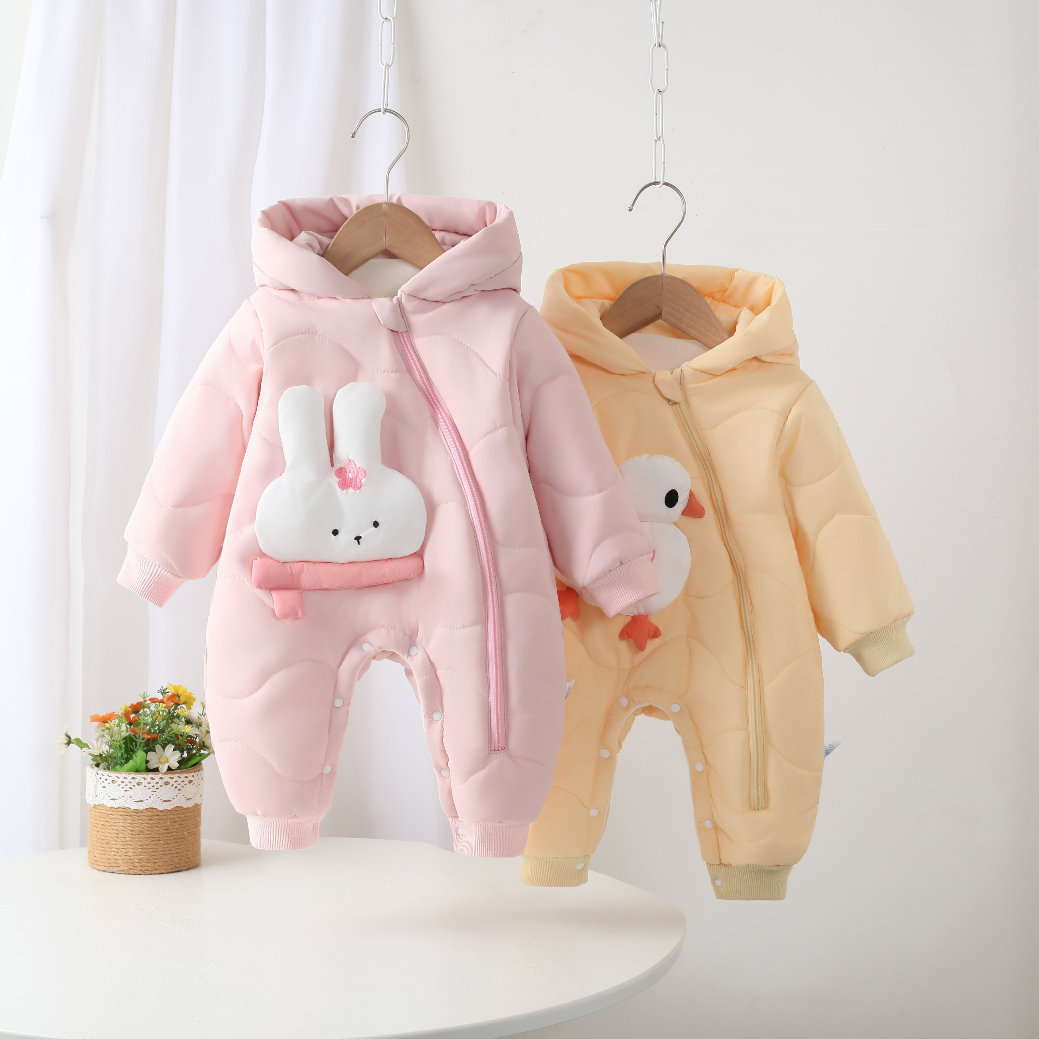 婴幼儿男女可爱宝宝外出爆款休闲百搭日常款式兔宝萌鸭棉哈衣