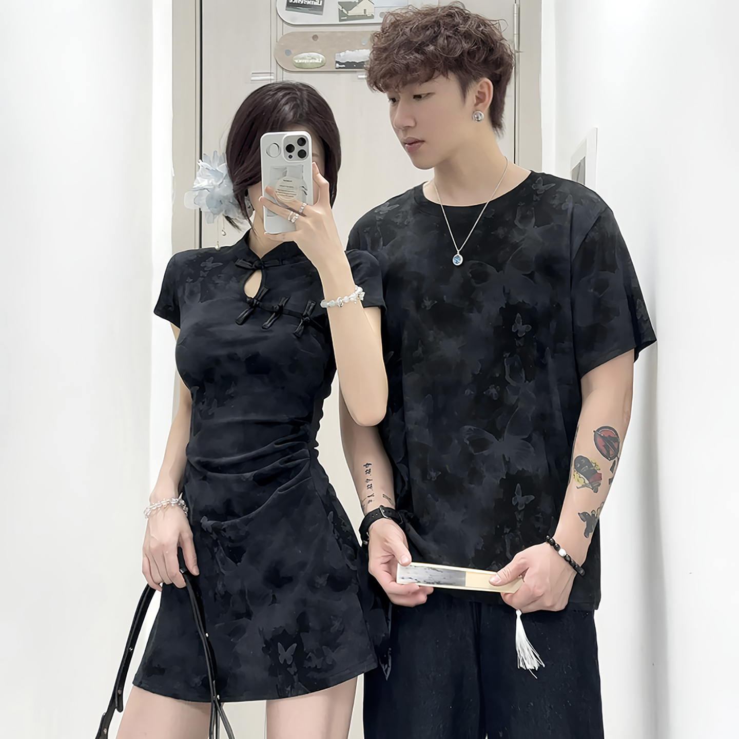 外出度假连衣裙一衣一裙情侣装夏季2025新款短袖扎染蝴蝶改良旗袍