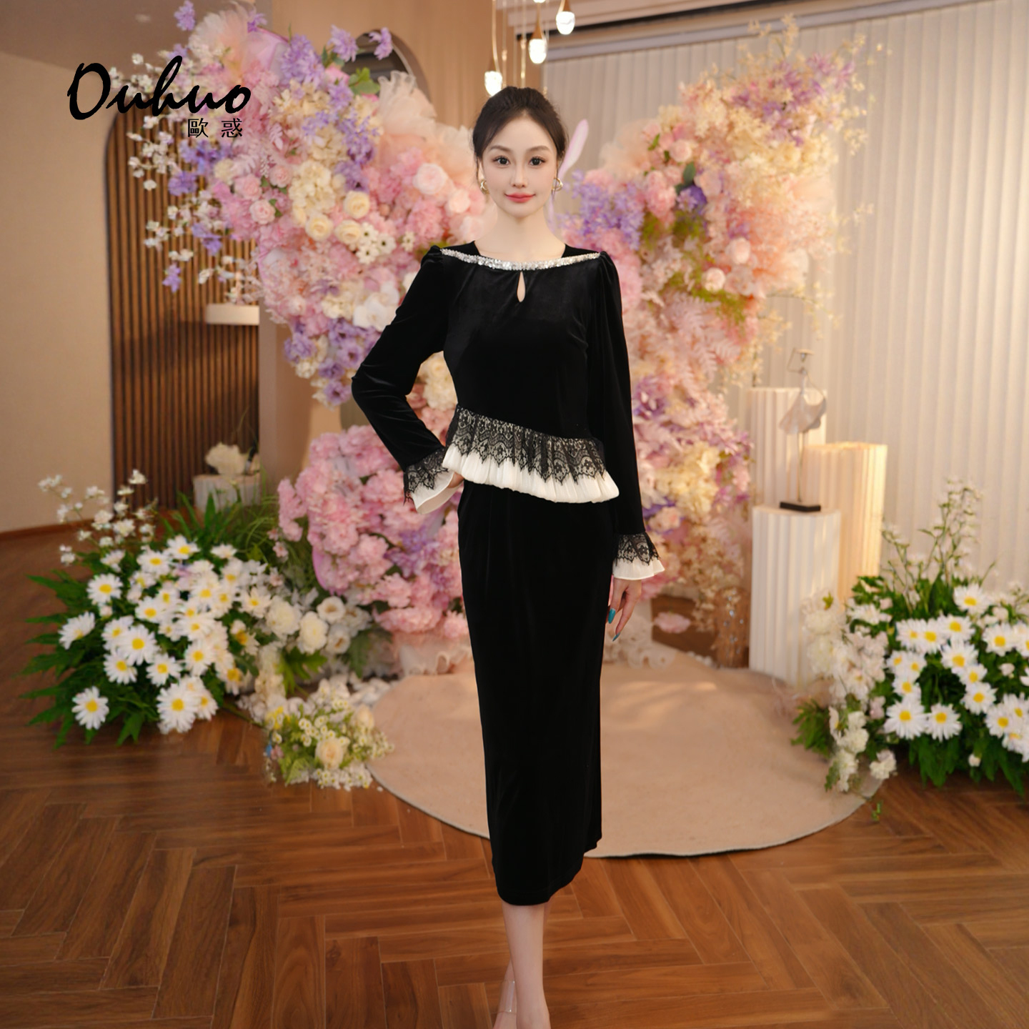 【米米定制】2025新款黑色丝绒蕾丝拼接连衣裙气质包臀裙OHDRI08079