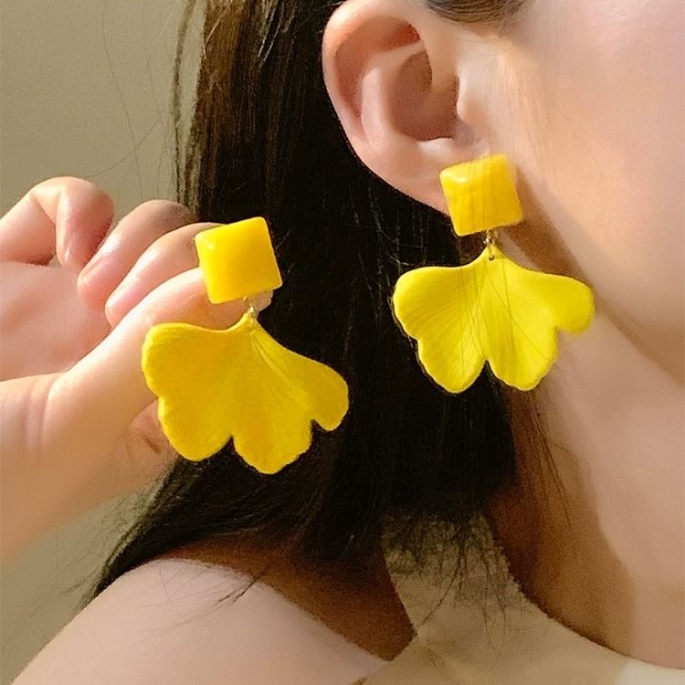 合金耳饰 海边度假风黄色银杏叶花朵耳钉女春夏个性夸张甜美耳饰