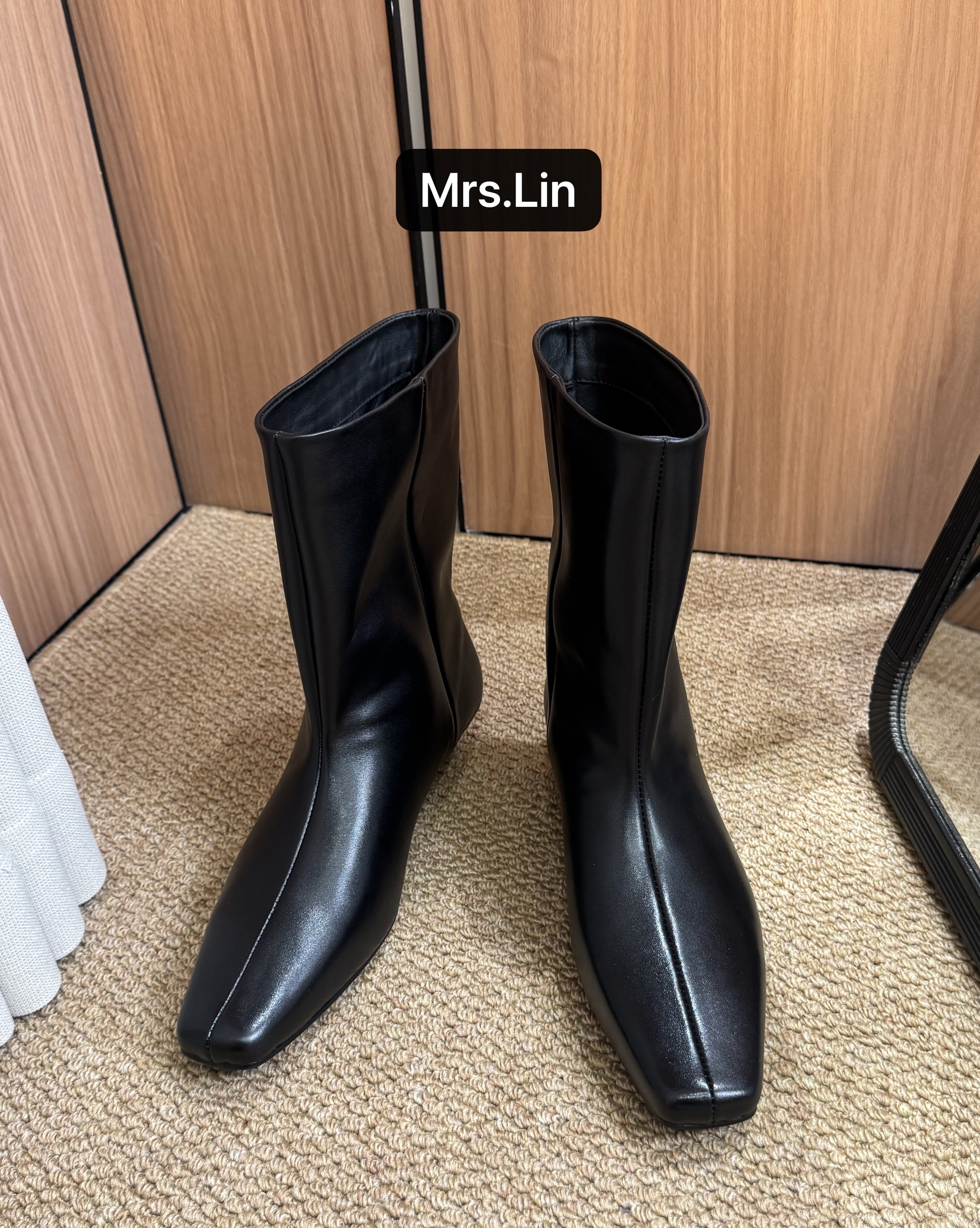 Mrs’lin小牛皮/3cm】复古港风轻奢小众简约百搭中筒靴小方头宽筒围