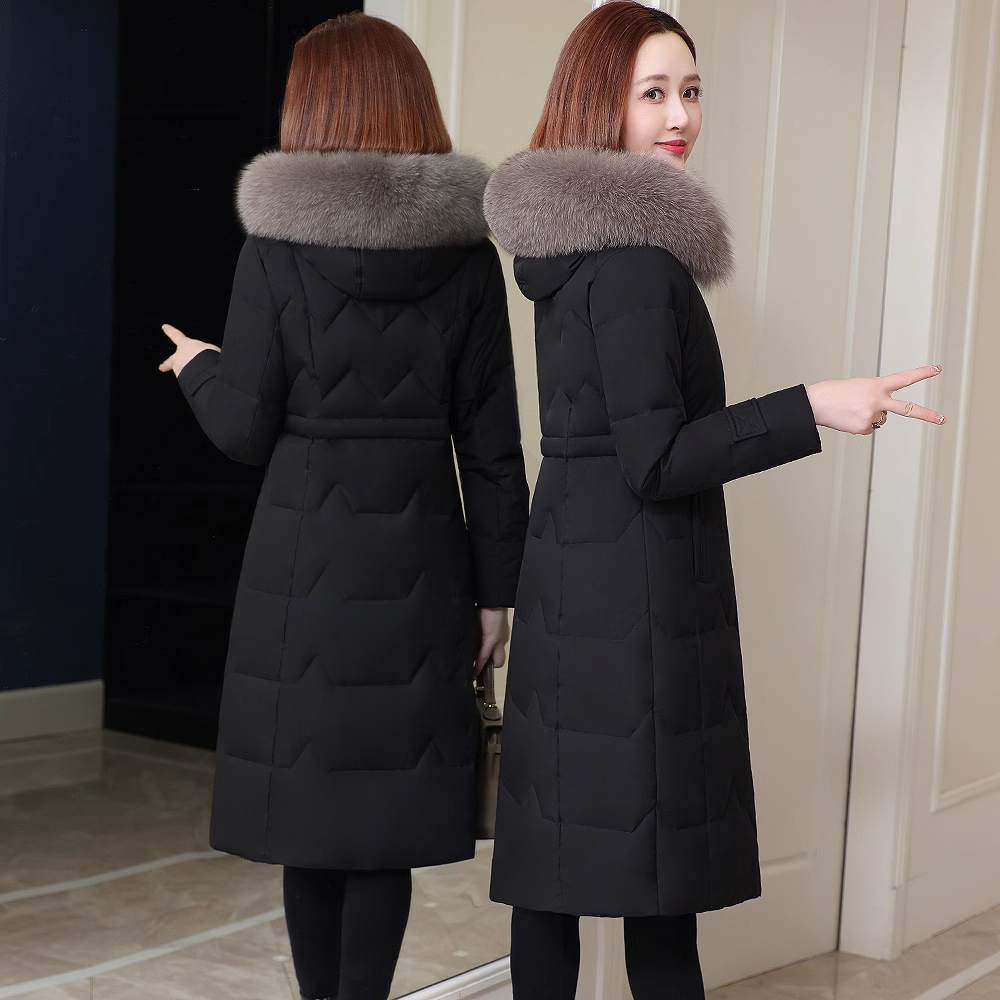 冬季时尚羽绒服长款过膝拉链拼接狐狸绵毛领保暖中老年时尚连帽女
