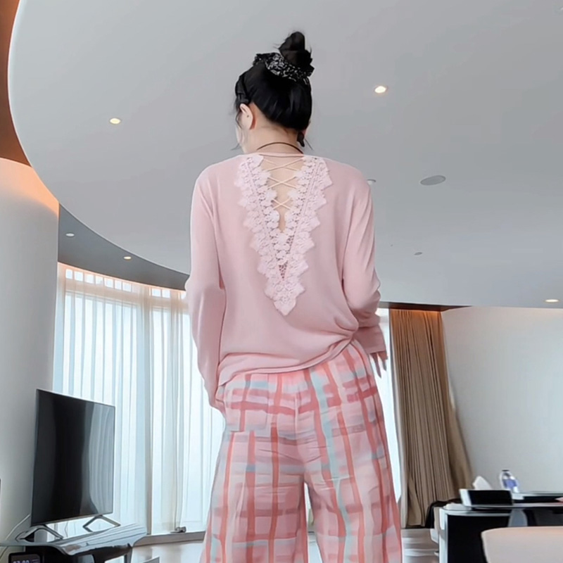 2025新款早秋高级感超好看的粉色防晒针织空调罩衫女轻薄上衣