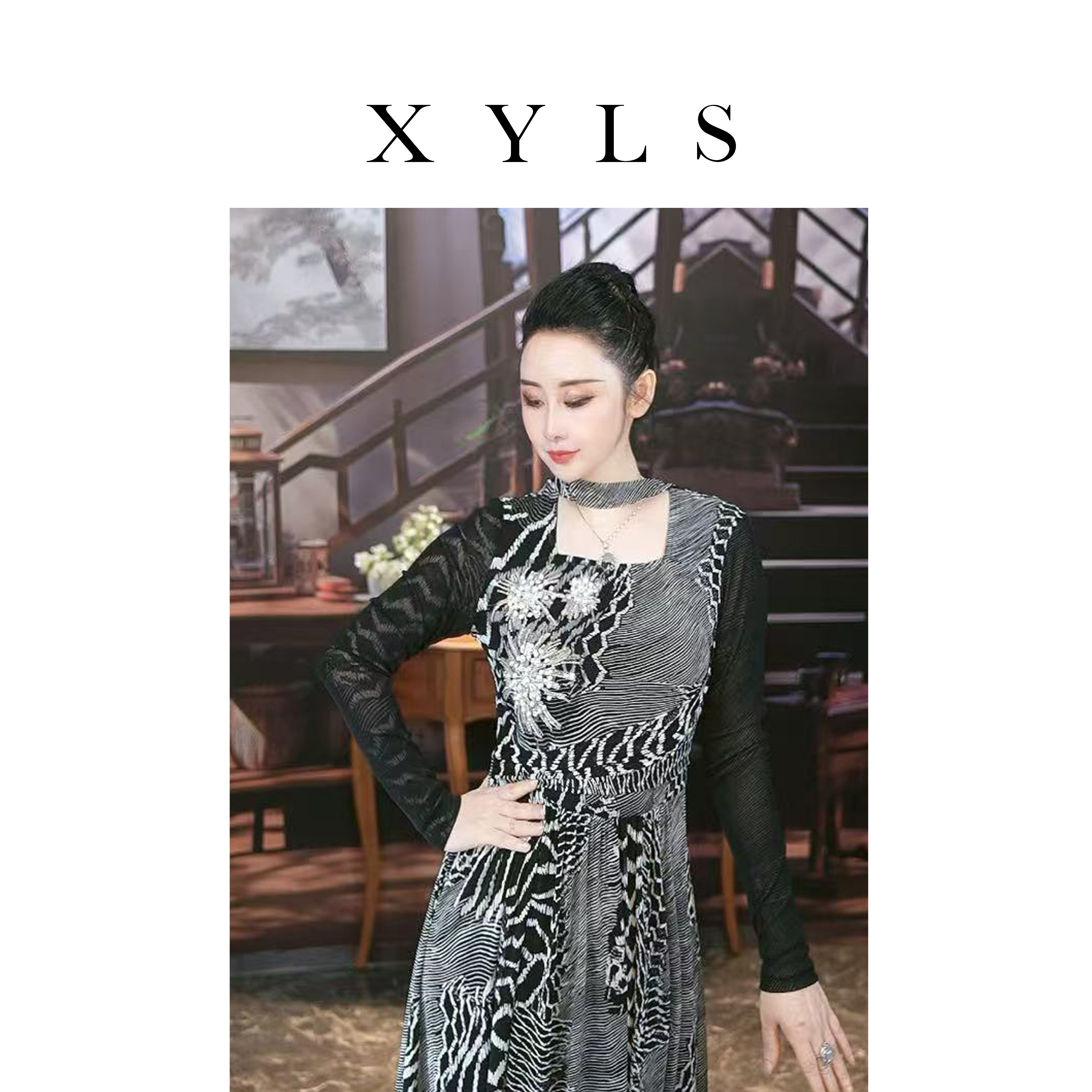 女装弹力网纱蛇纹连衣裙T006573