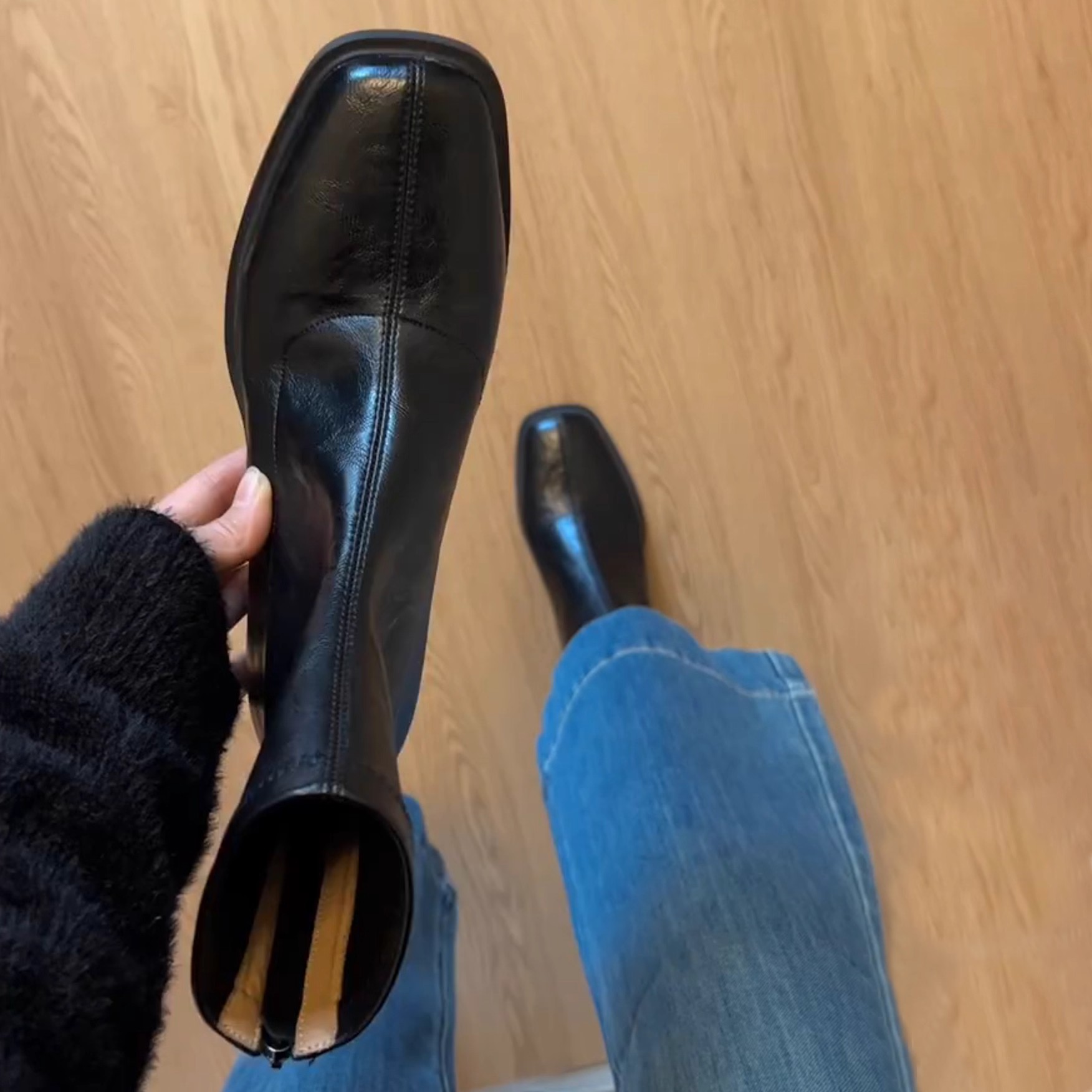 真皮法式复古方头粗跟短靴女秋冬新款百搭静鞋底音瘦瘦靴马丁靴