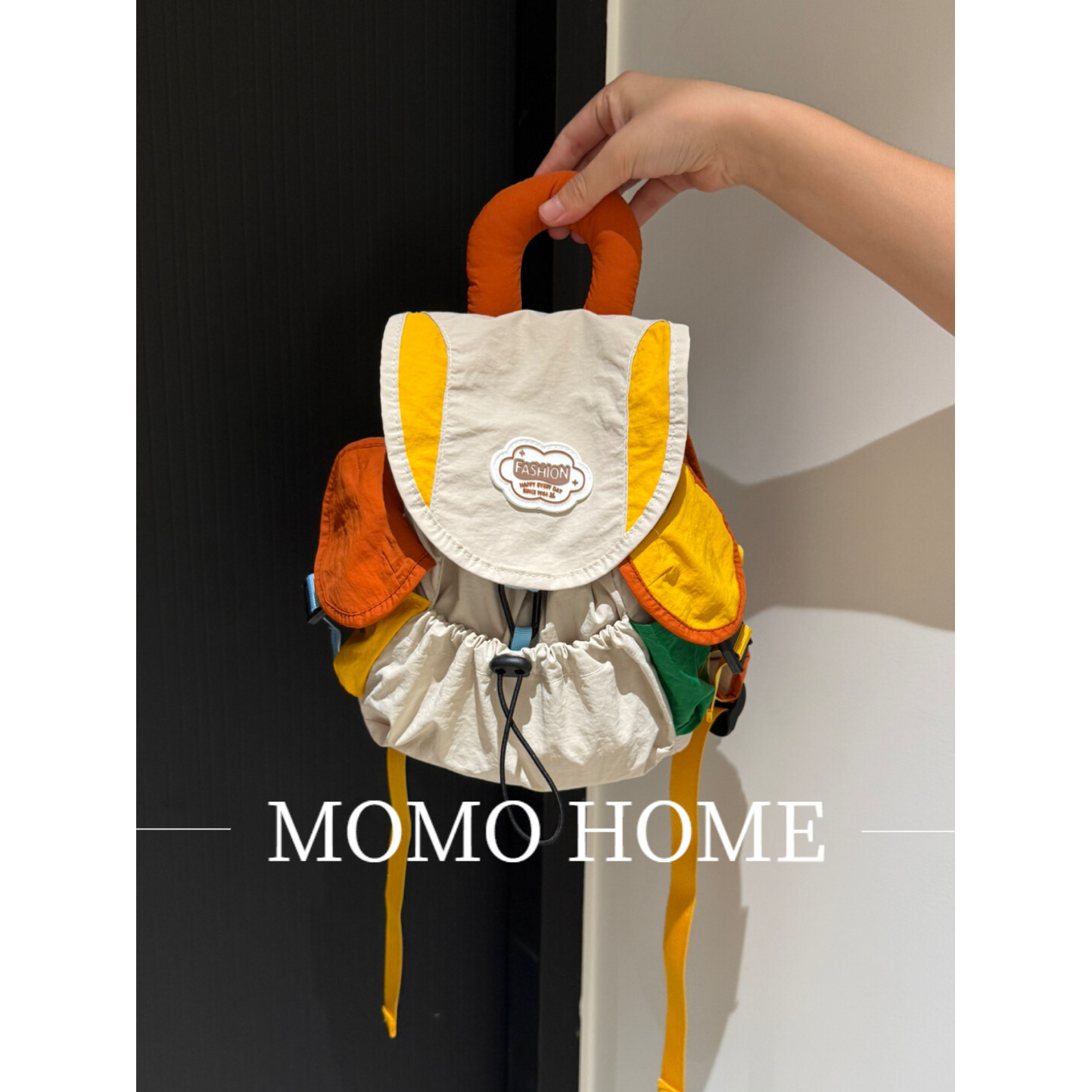 MOMO潮酷儿童包包幼儿园男女孩学生户外拼色登山轻便时髦亲子背包