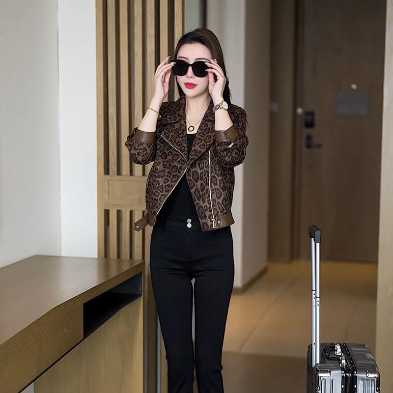 轻熟风豹纹短外套女2025春季新款时尚宽松显瘦小个子百搭短款上衣