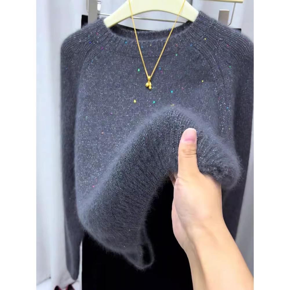 高级感灰色圆领长袖针织衫女2025年秋冬新款时尚宽松显瘦百搭毛衣