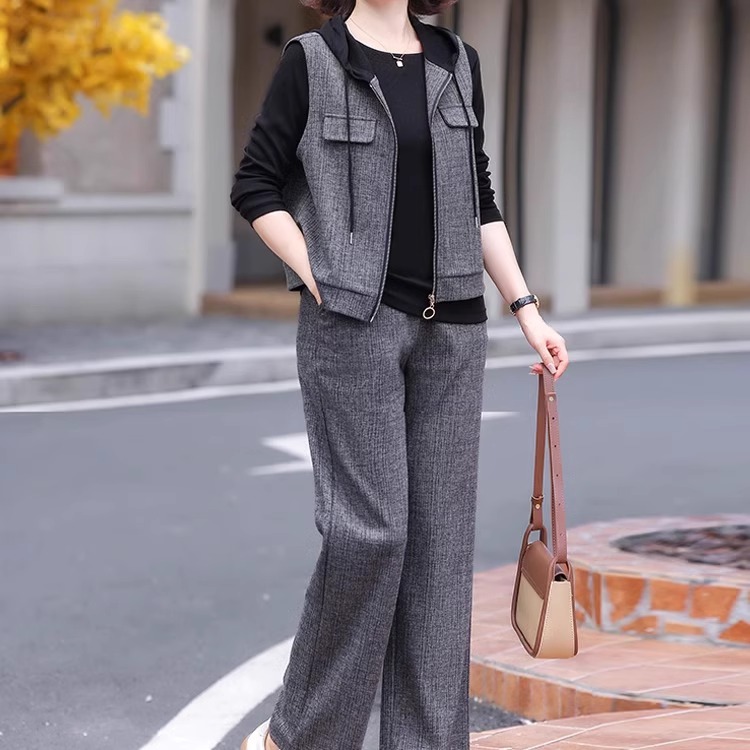 秋冬装搭配一整套运动三件套装女士新款妈妈时尚洋气品牌休闲卫衣