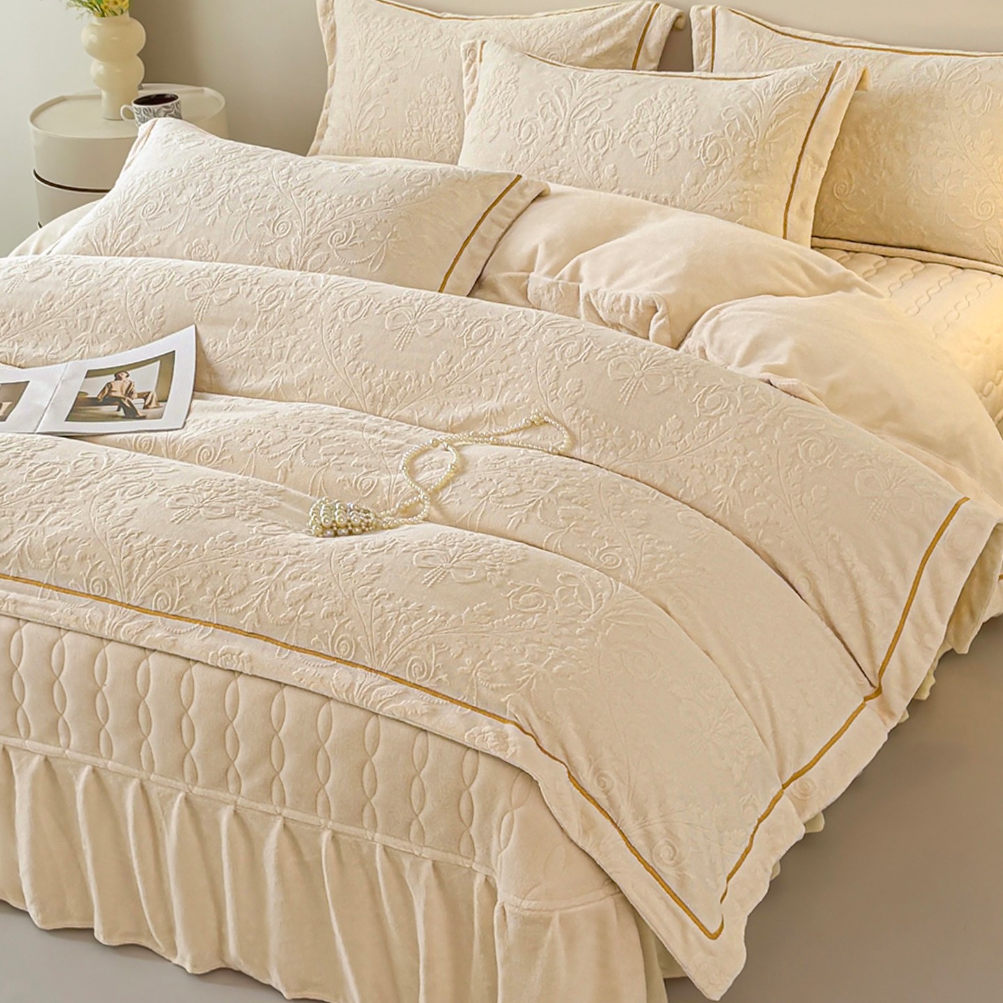 法式雕花牛奶绒四件套床盖款冬季双面加厚法兰珊瑚绒被套夹棉床裙