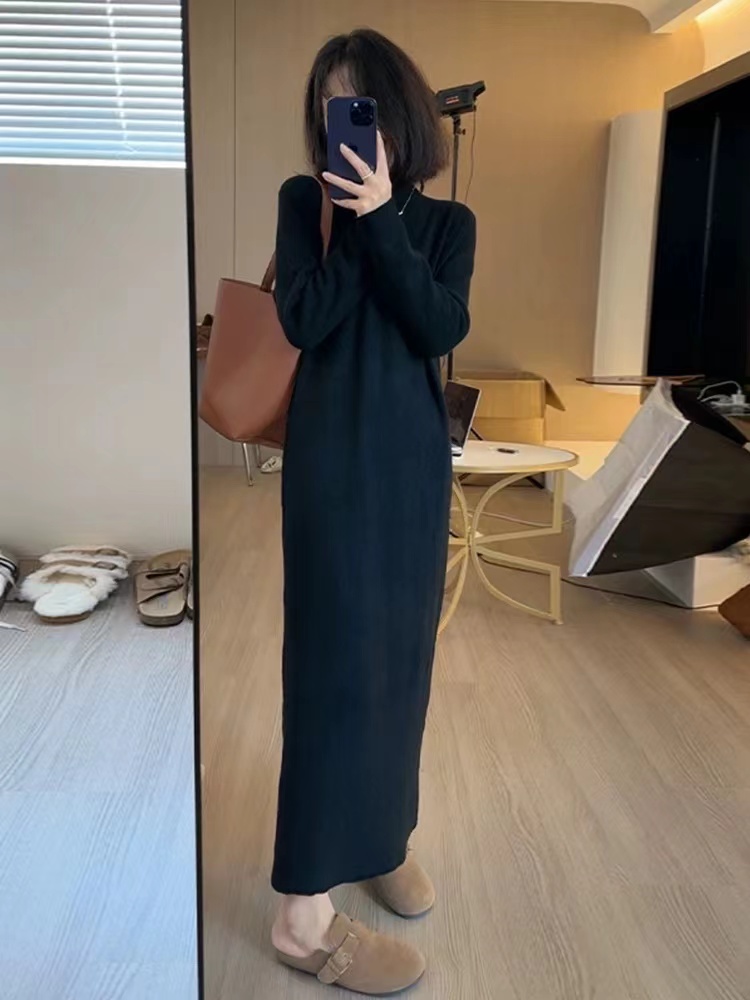 万能搭黑色半高领针织连衣裙秋冬加厚百搭气质毛衣裙子