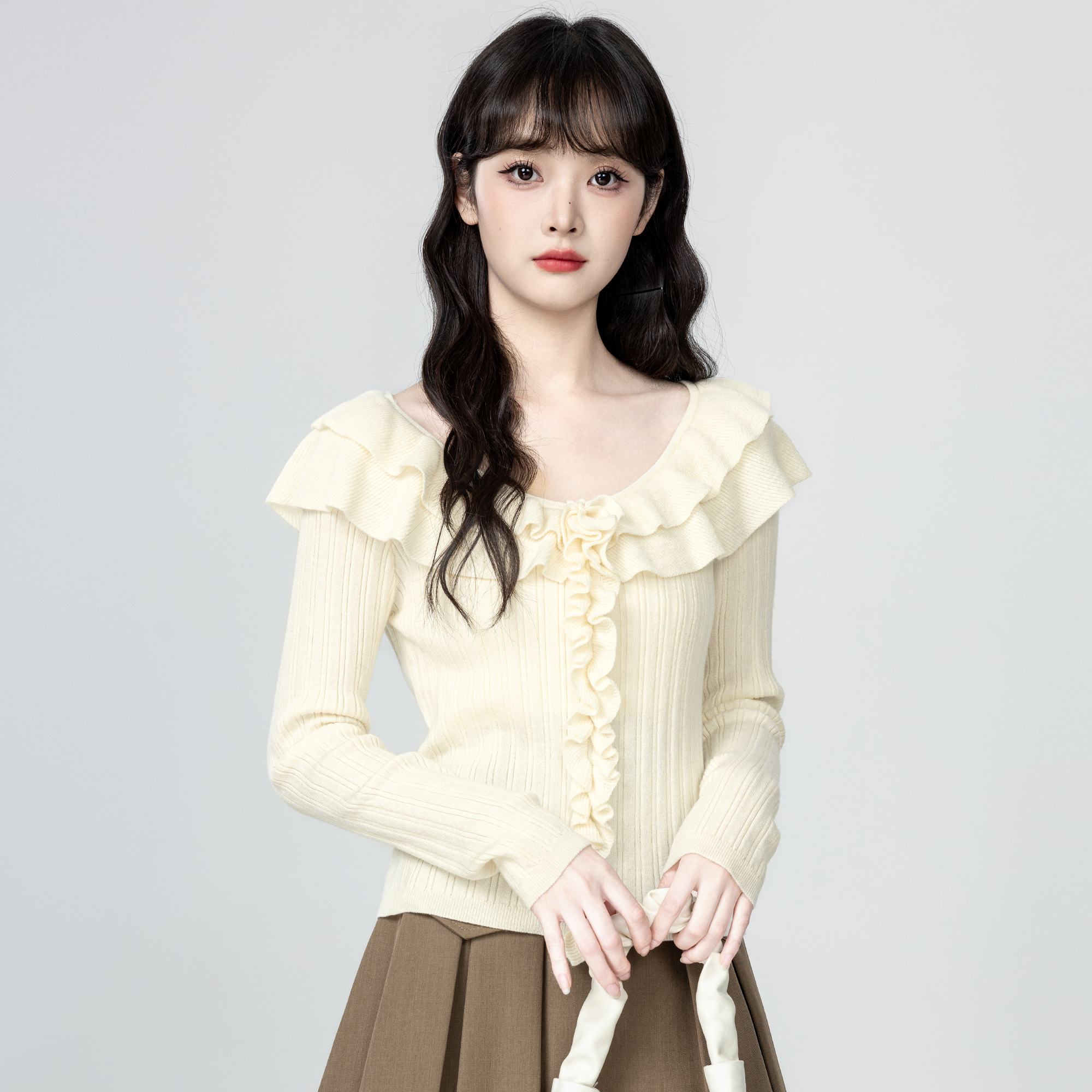 法式V领长袖针织衫女春秋2025秋季新款设计感木耳边收腰短款上衣