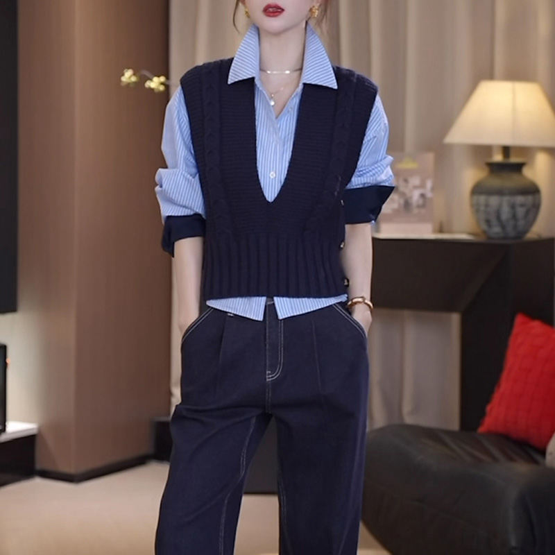 时尚高级感气质通勤两件套女秋冬新款V领针织衫马甲撞色条纹衬衫
