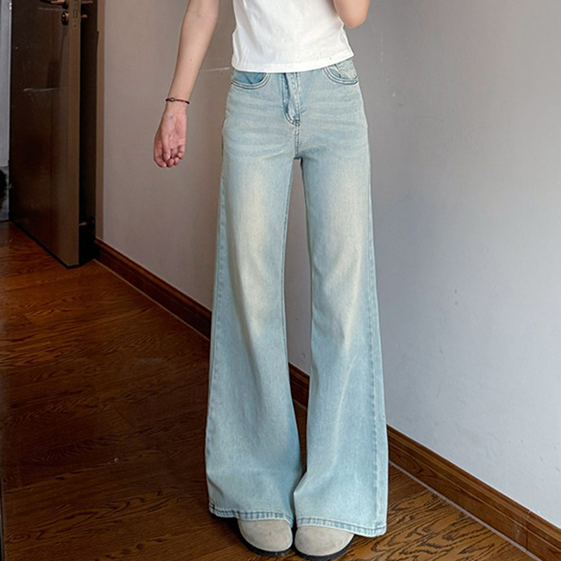 浅蓝色不贴腿牛仔裤女2025早秋新款高腰宽松显瘦百搭拖地阔腿裤子