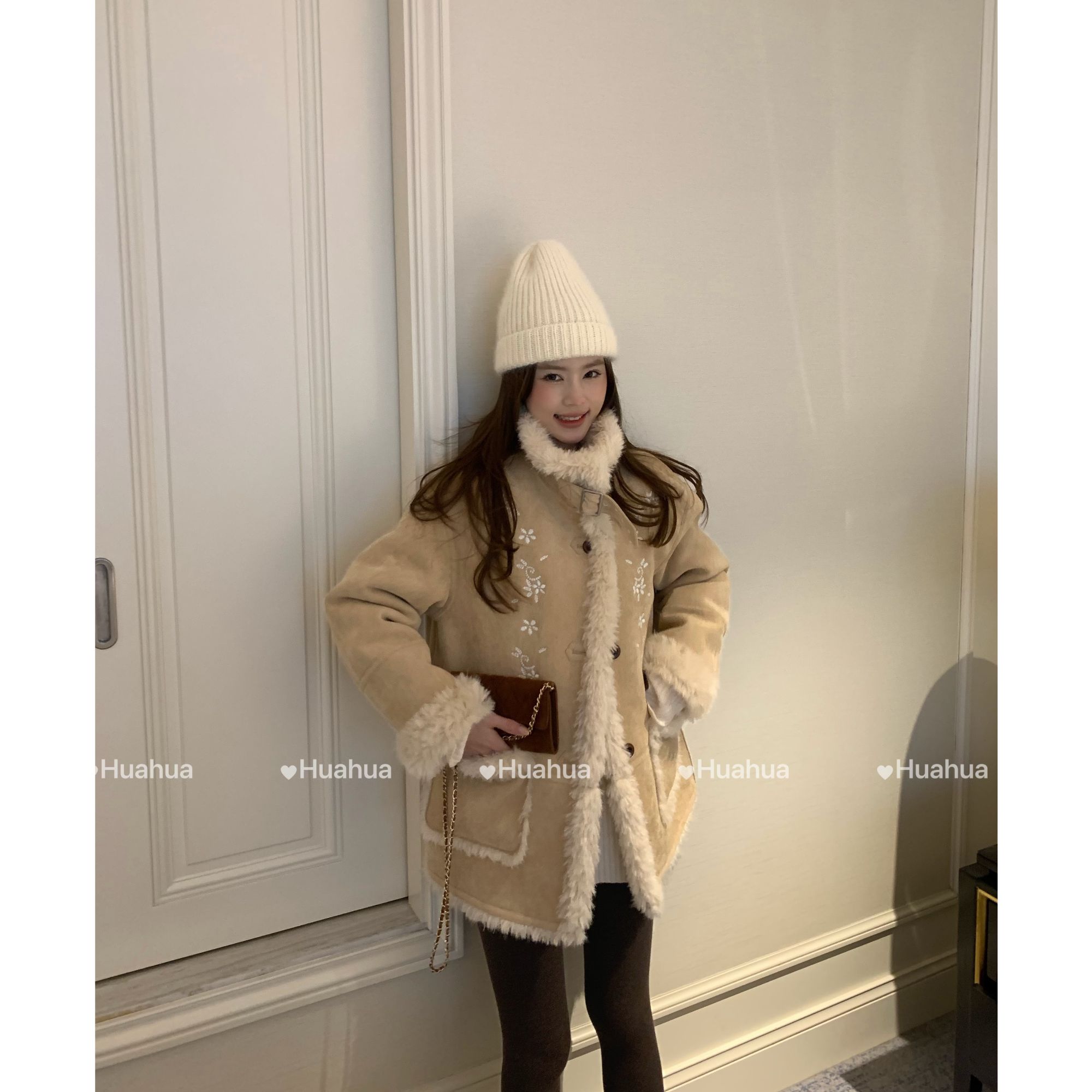 【花花】北欧冬至~韩系时尚仿麂皮刺绣设计师款加厚保暖毛毛外套