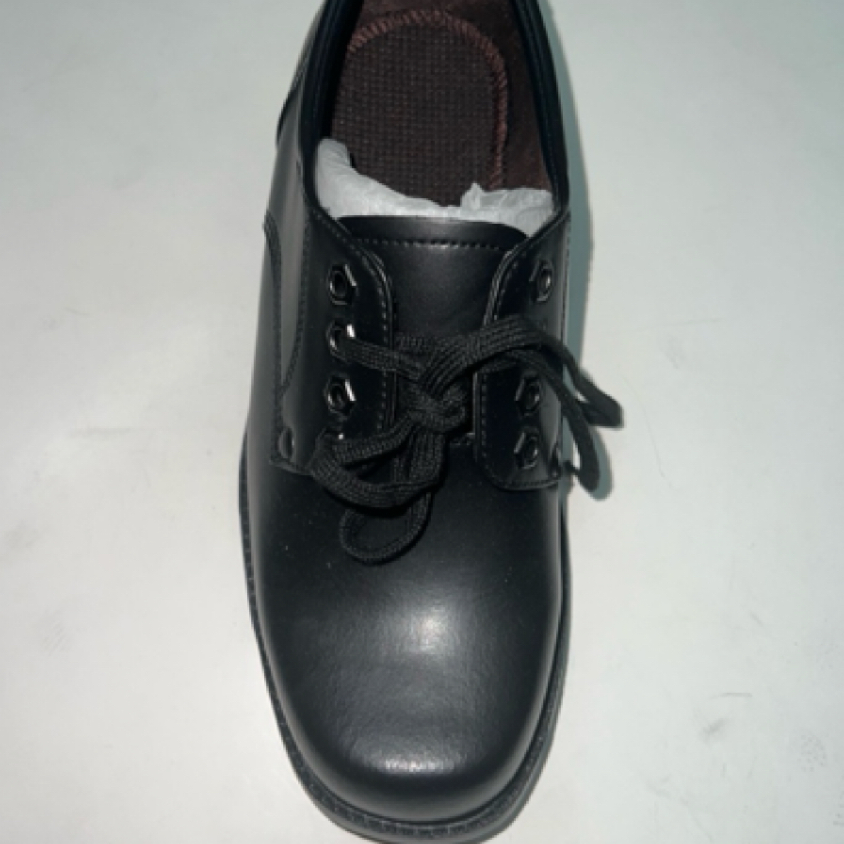 002老式皮鞋黑色有排气孔