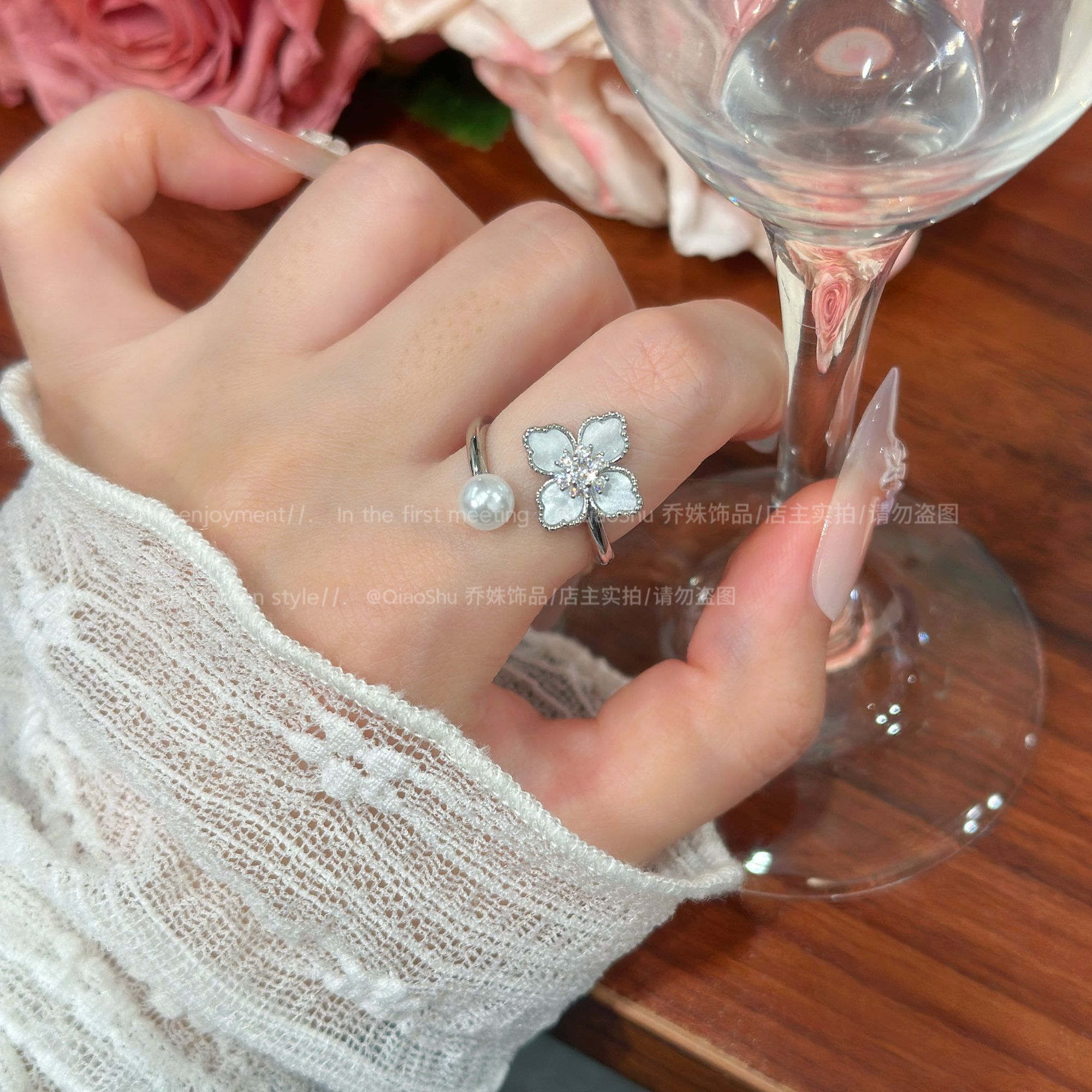 铜合金合成锆石戒指 C559 四叶花珠珠戒指简约小众设计感开口可调