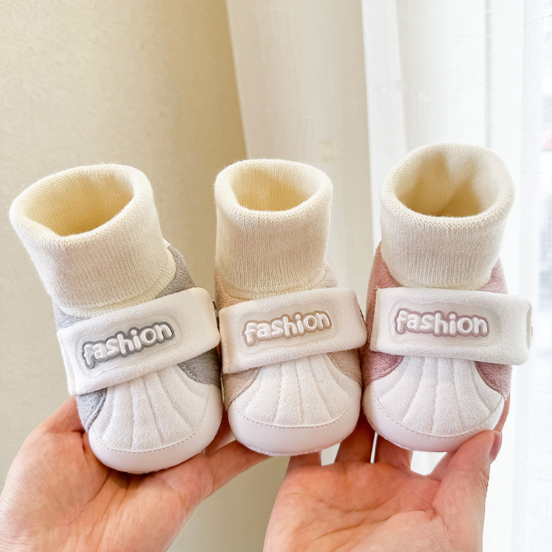 春秋季透气新生儿鞋子婴儿软底婴幼儿学步鞋0-12个月不掉步前鞋