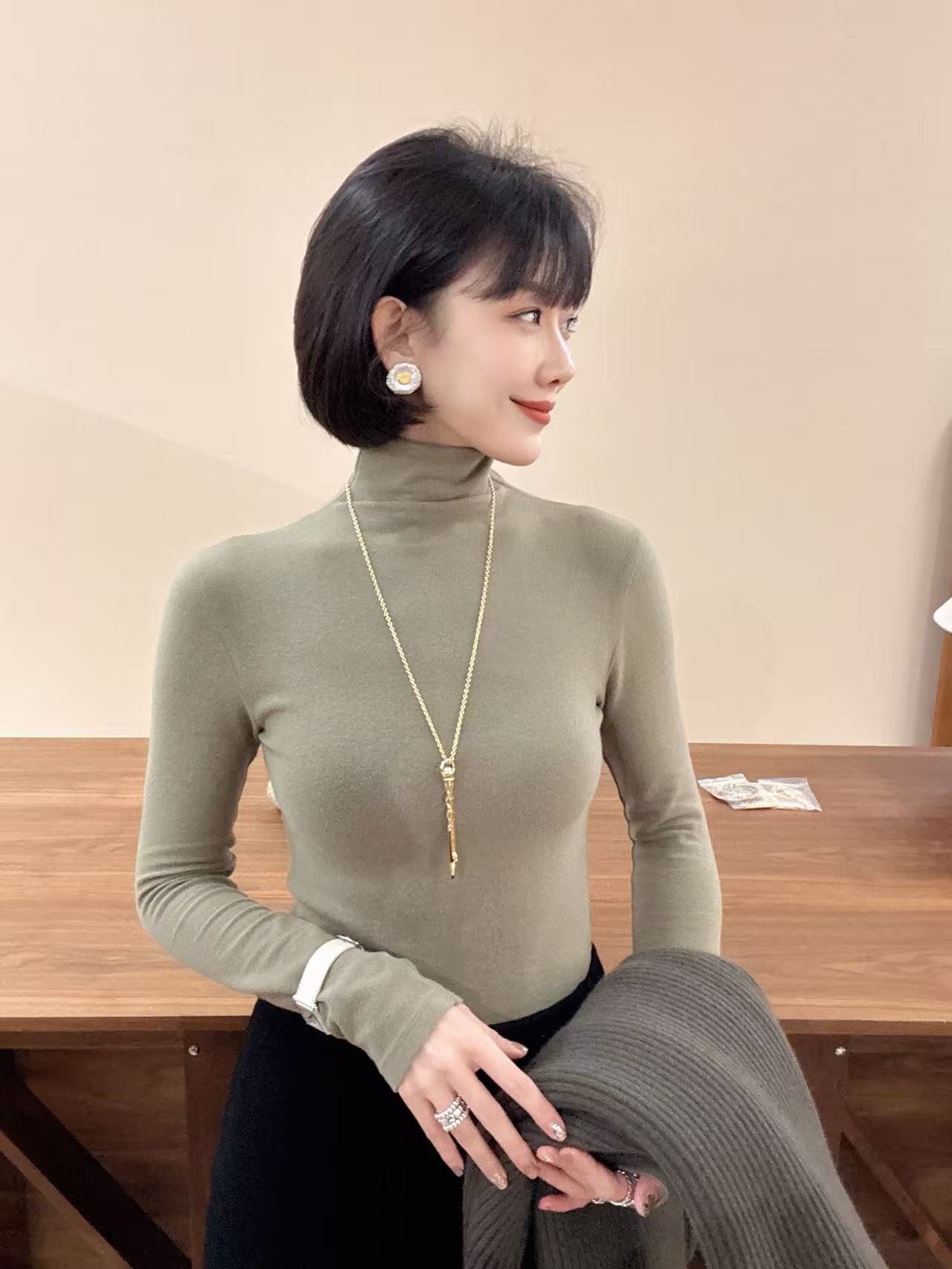 【Winnie】 秋冬‘磨毛系列’百搭磨毛打底 磨毛短袖 保暖显瘦