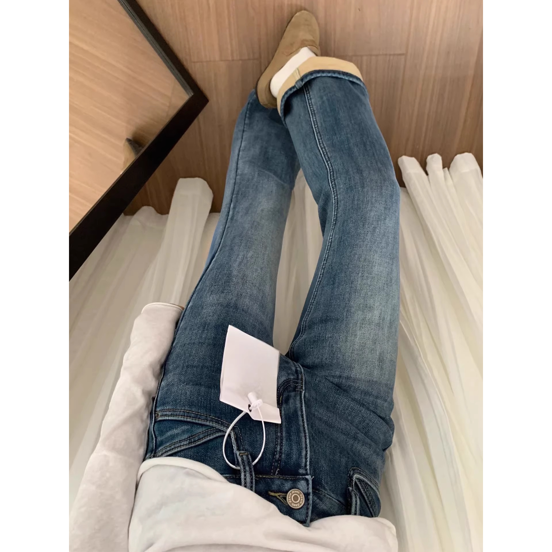 深蓝色高腰微喇牛仔裤女秋冬加绒大码胖mm弹力显瘦遮胯喇叭马蹄裤