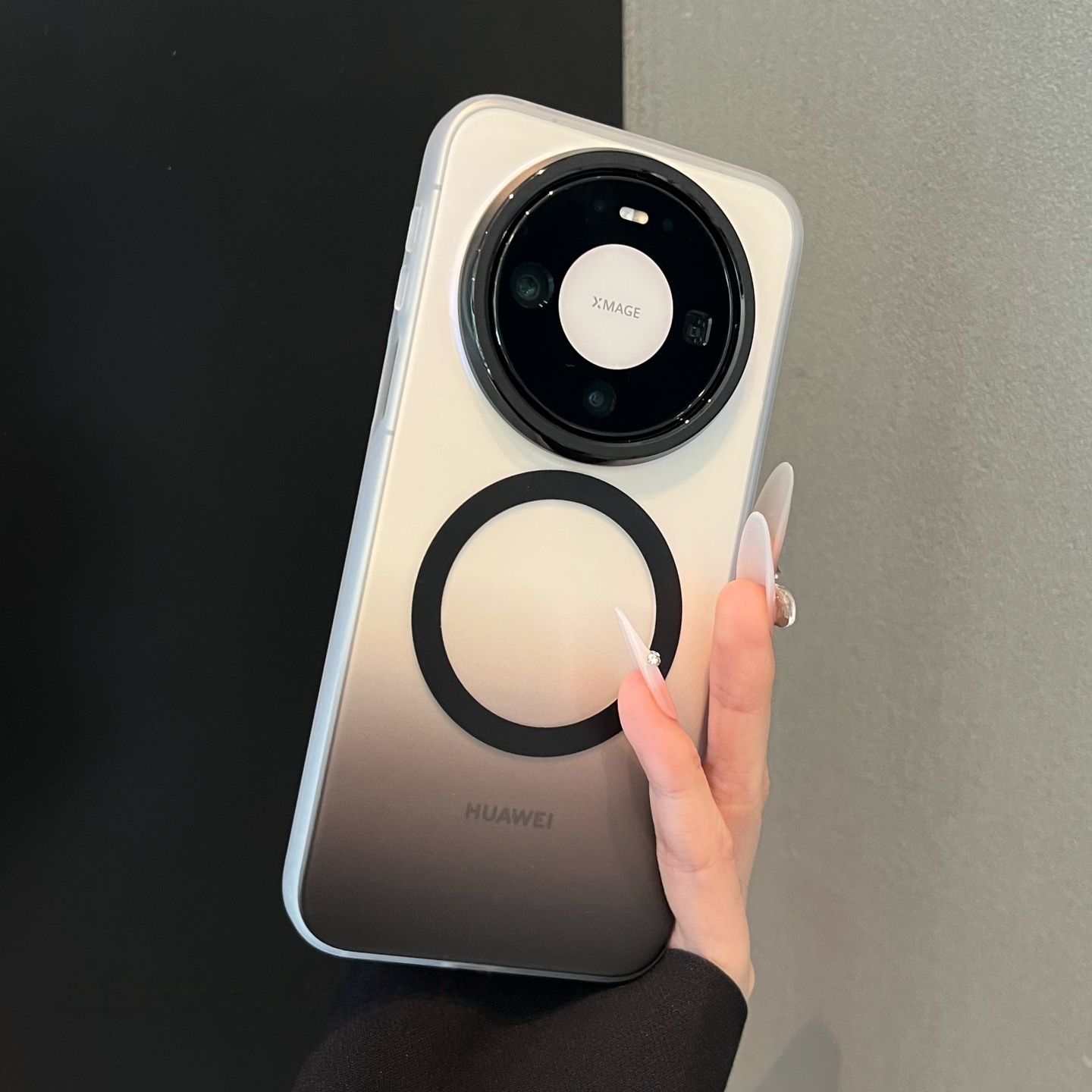 适用于华为mate80promax新款手机壳简约渐变磨砂磁吸Mate70超薄壳