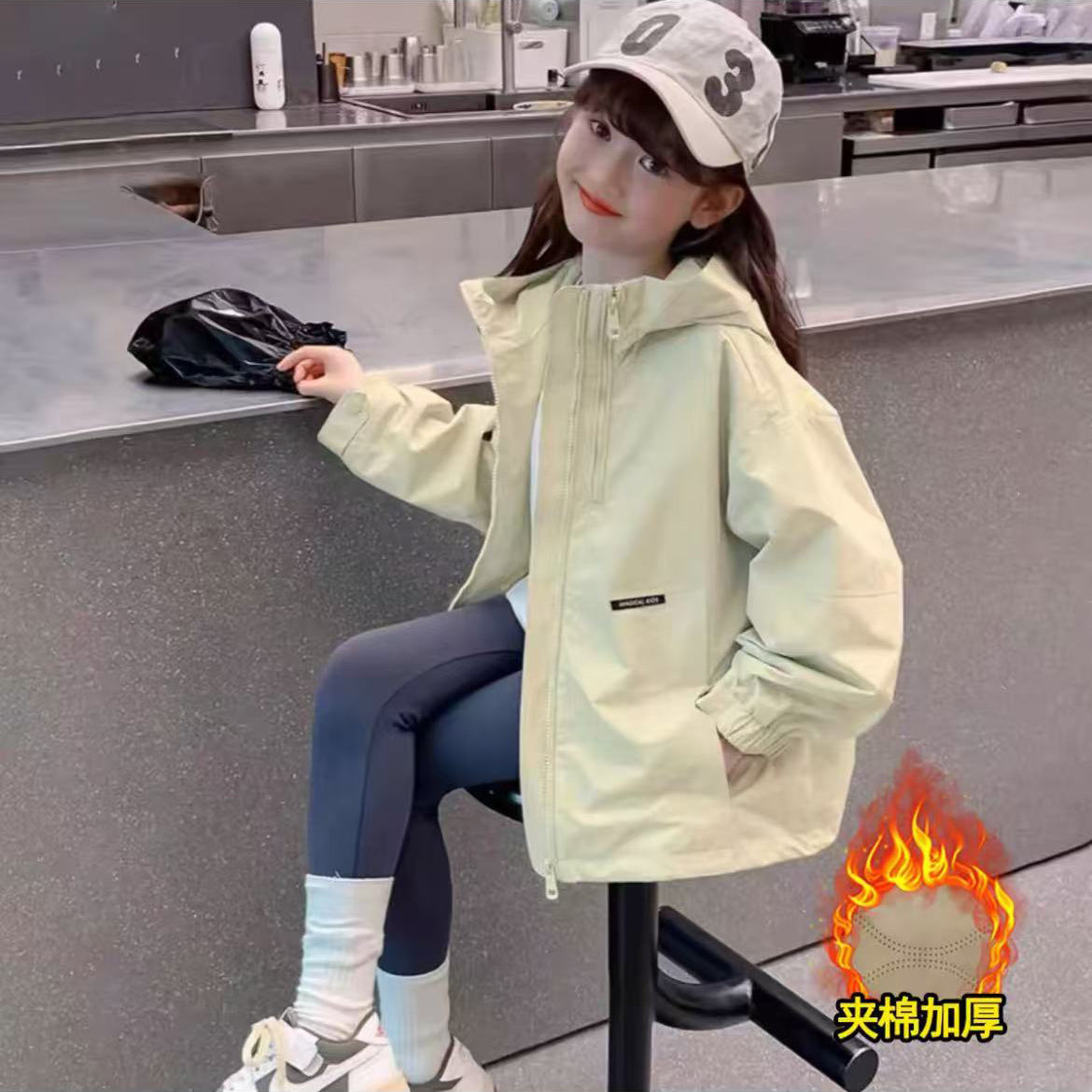 【现货】女童装秋冬季外套2025新中大童冲锋衣秋款防风外套夹棉加厚