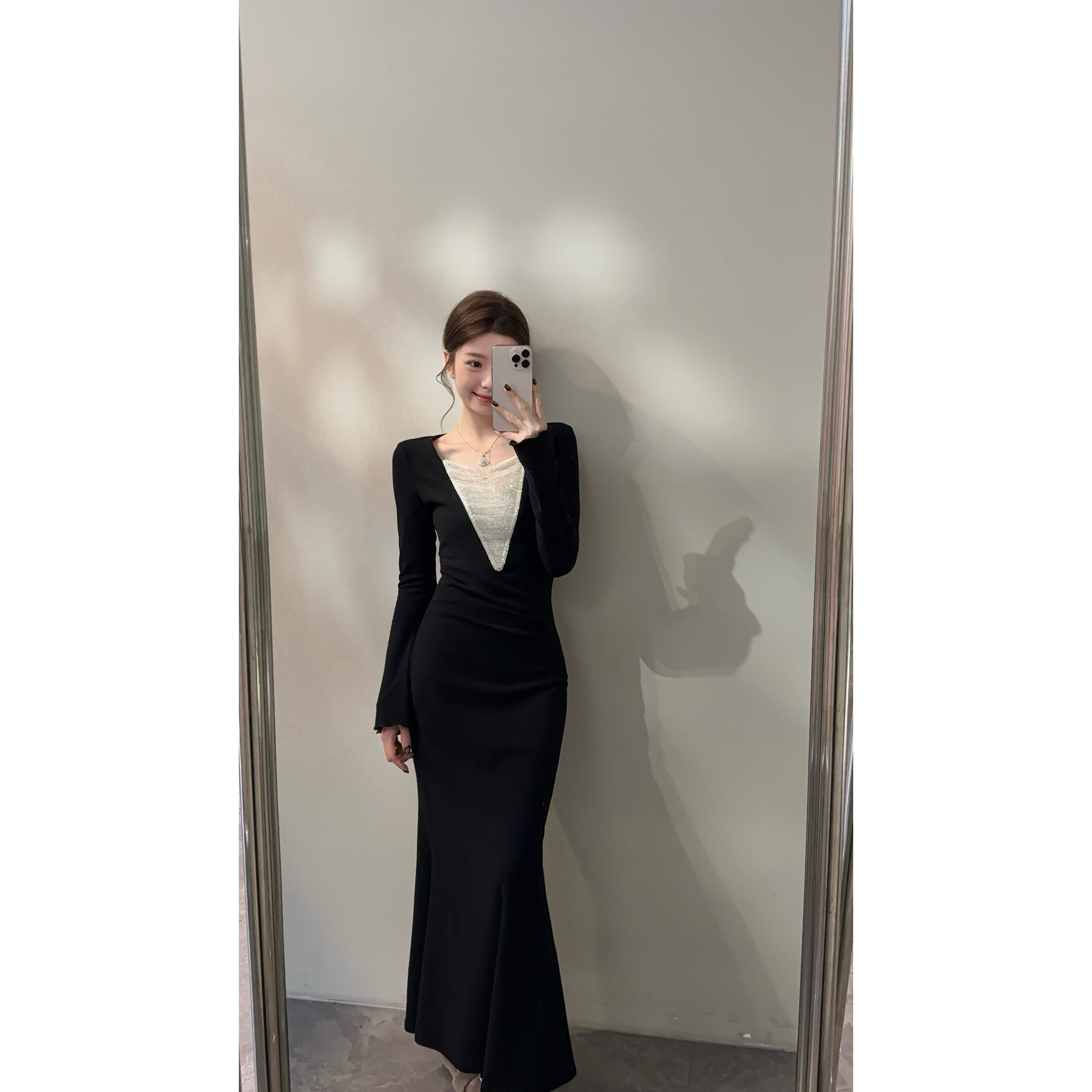 【颂宋】冬季新款轻奢名媛长袖抽褶收腰包臀鱼尾连衣裙DT1756