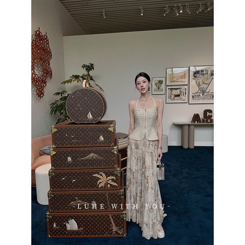 LUHE【中古秘境】hehe私服~人棉麻料花朵装饰吊带+晕染肌理半裙